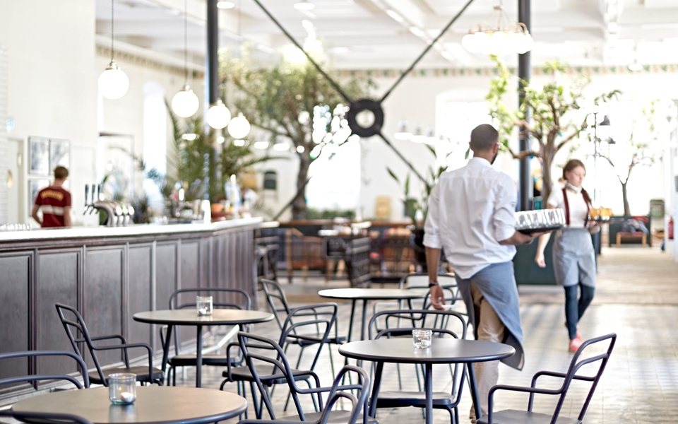 开云（中国） - 桌几|咖啡桌|办公家具|设计师家具|KAFFE 咖啡桌/茶几