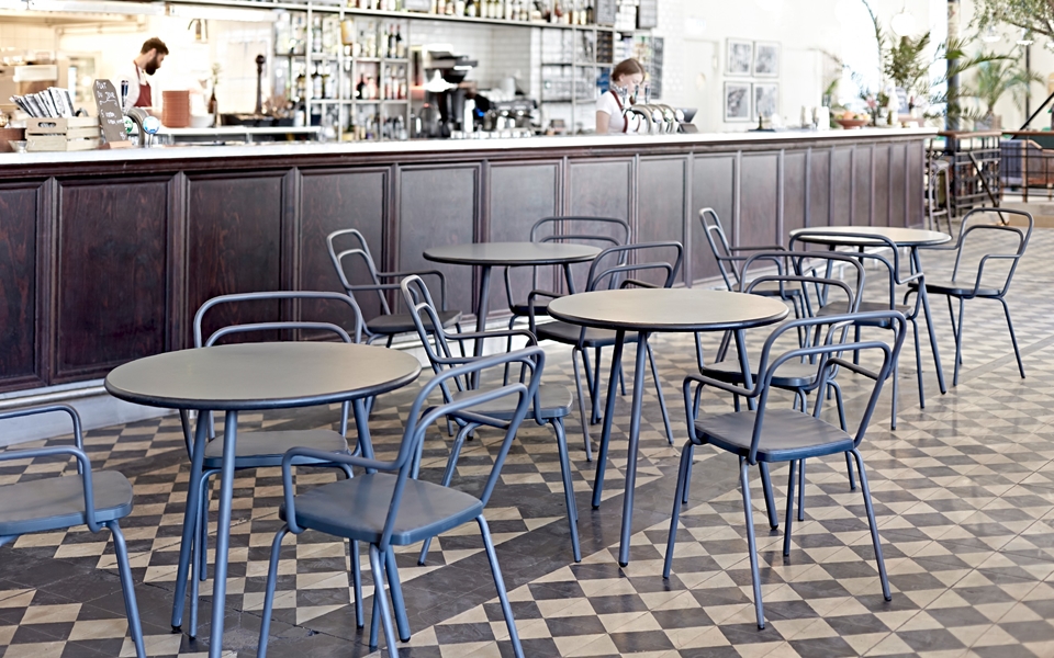 开云（中国） - 桌几|咖啡桌|办公家具|设计师家具|KAFFE 咖啡桌/茶几