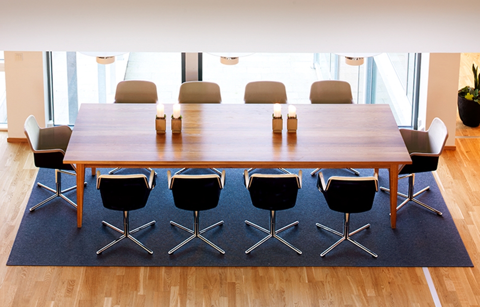 办公椅|现代真皮会议椅|办公家具|设计师家具|PEEK 会议椅/洽谈椅