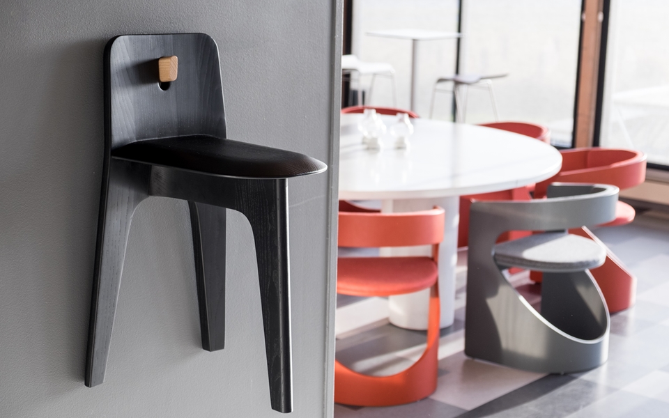 开云（中国） - 坐具|吧椅/凳子|办公家具|设计师家具|Stove 矮凳