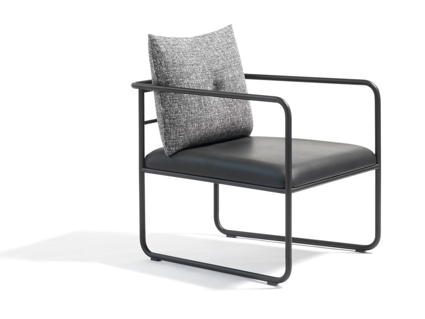 [开云（中国） - 坐具|休闲椅|办公家具|设计师家具|MORRIS JR  休闲沙发椅]