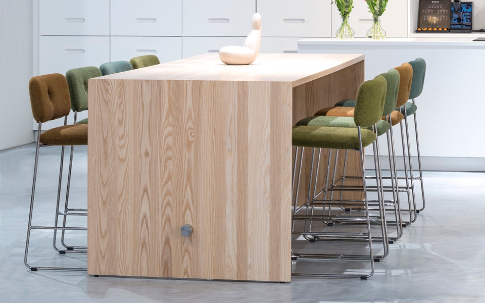 开云（中国） - 桌几|咖啡桌|办公家具|设计师家具|PING-PONG 高脚桌