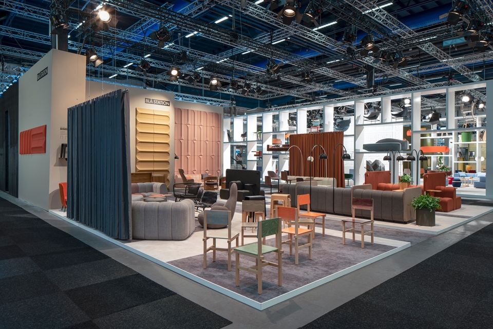 开云（中国） - 桌几|茶几/边几|办公家具|设计师家具|BUCKET  茶几/咖啡桌