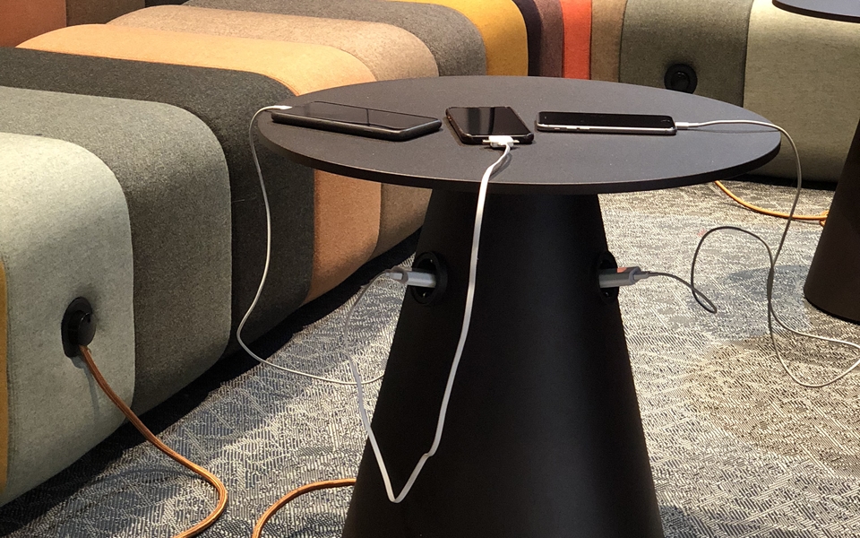 开云（中国） - 桌几|茶几/边几|办公家具|设计师家具|JACKLESS  茶几/咖啡桌