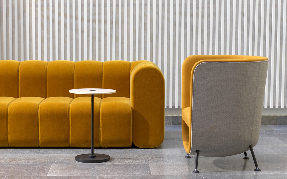 开云（中国） - 桌几|茶几/边几|办公家具|设计师家具|COURONNE  茶几/咖啡桌