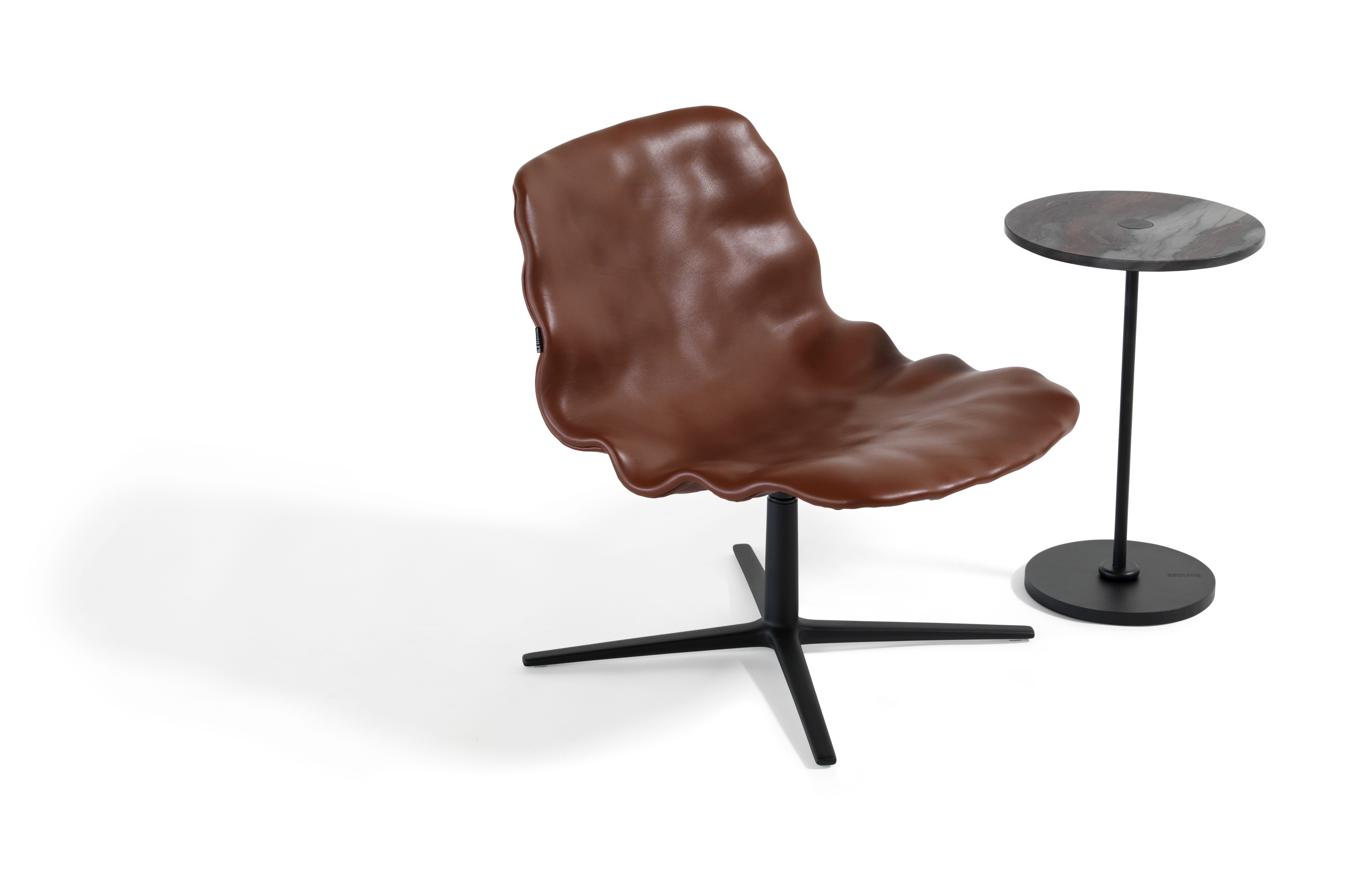 开云（中国） - 桌几|茶几/边几|办公家具|设计师家具|COURONNE  茶几/咖啡桌