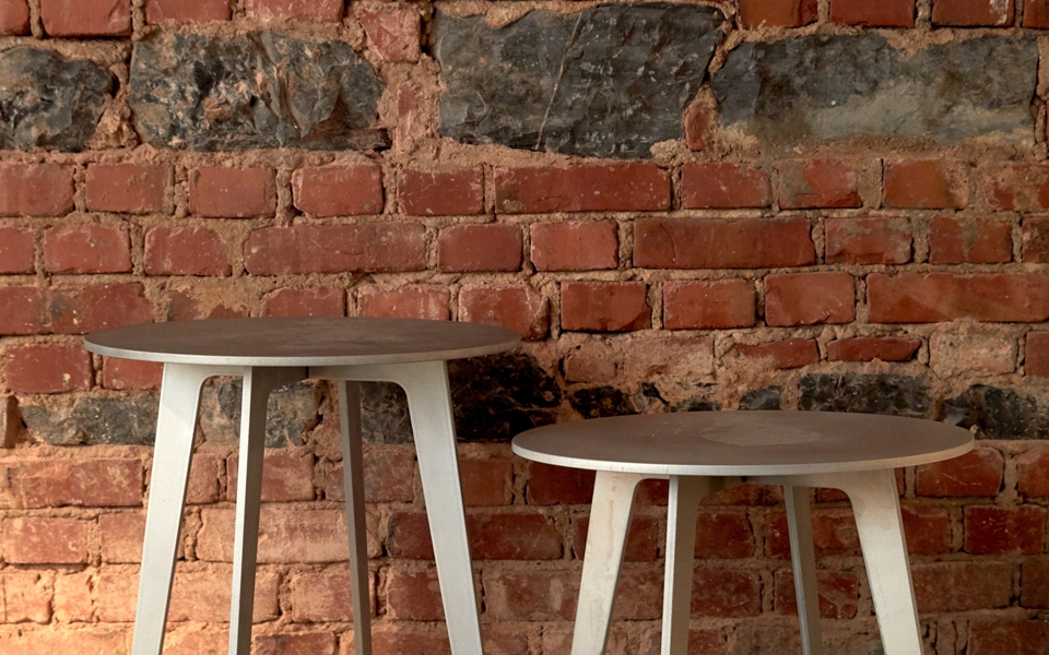 开云（中国） - 桌几|茶几/边几|办公家具|设计师家具|MIKA  茶几/咖啡桌