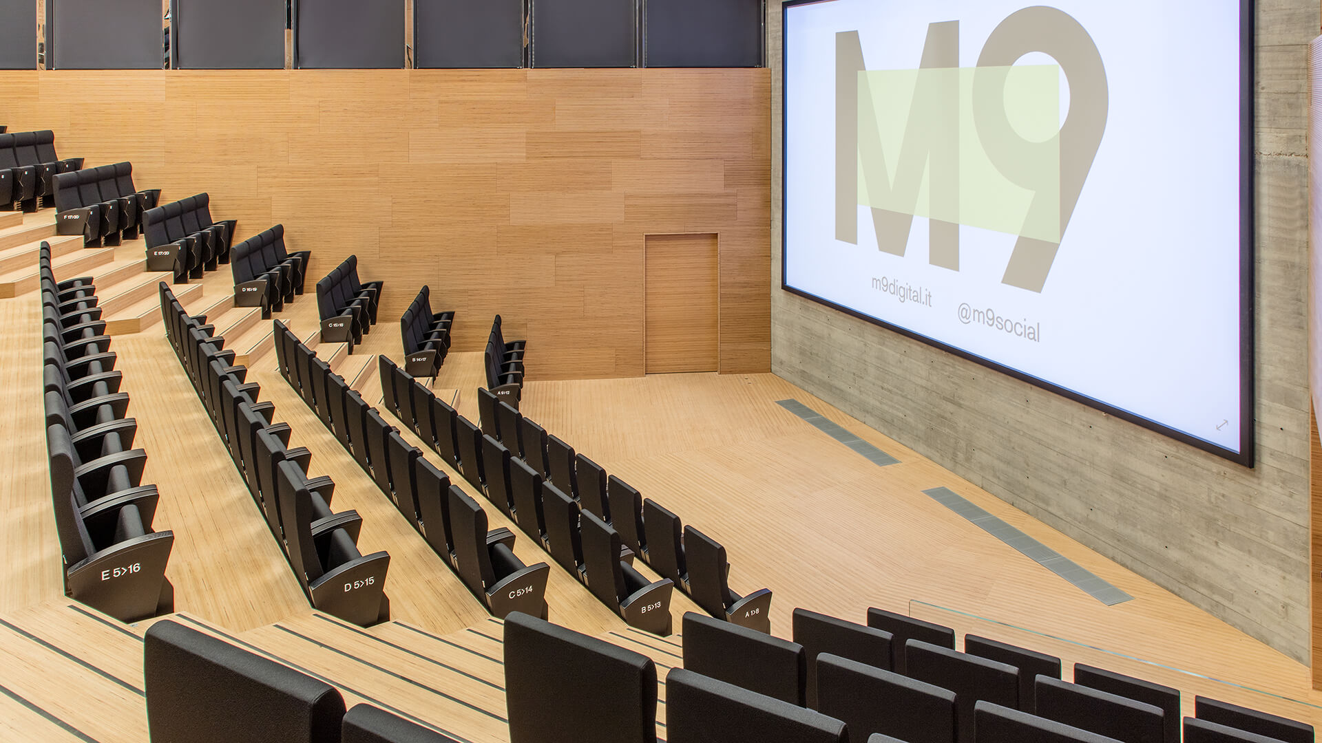 公共座椅|礼堂椅、报告厅椅|办公家具|设计师家具|Unica 剧院/礼堂椅