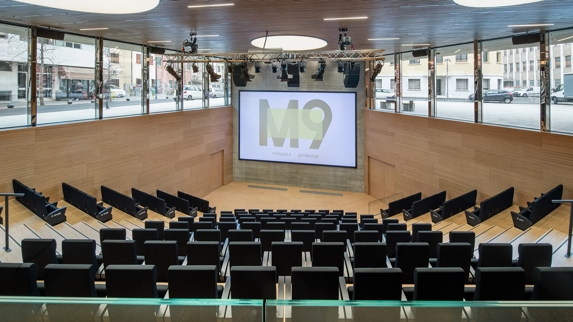 公共座椅|礼堂椅、报告厅椅|办公家具|设计师家具|Unica 剧院/礼堂椅