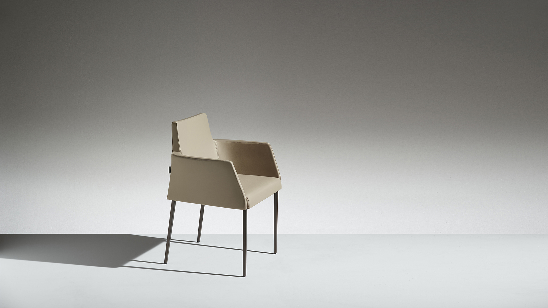 开云（中国） - 坐具|休闲椅|办公家具|设计师家具|Fleet 休闲椅