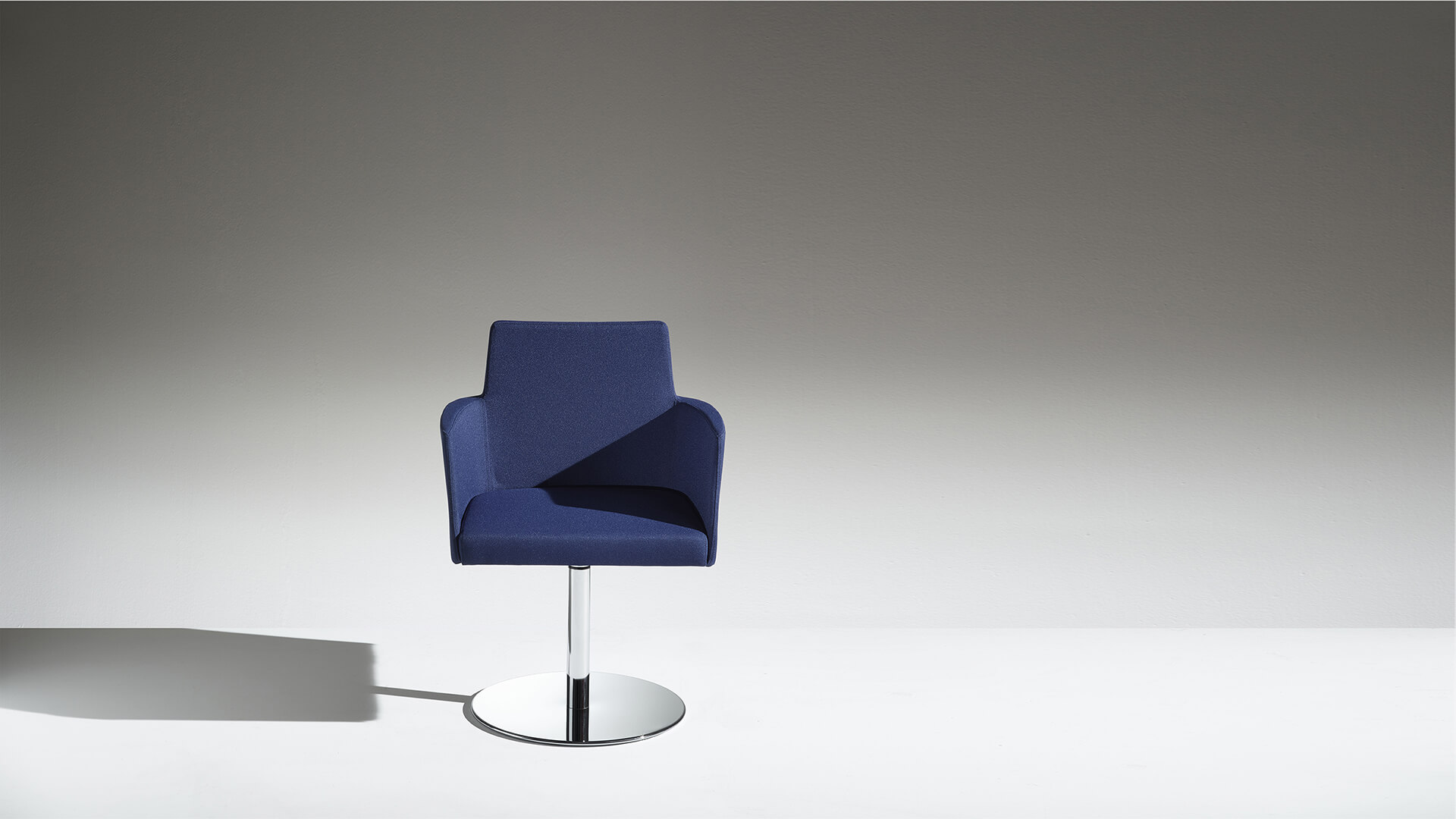 开云（中国） - 坐具|休闲椅|办公家具|设计师家具|Fleet 休闲椅