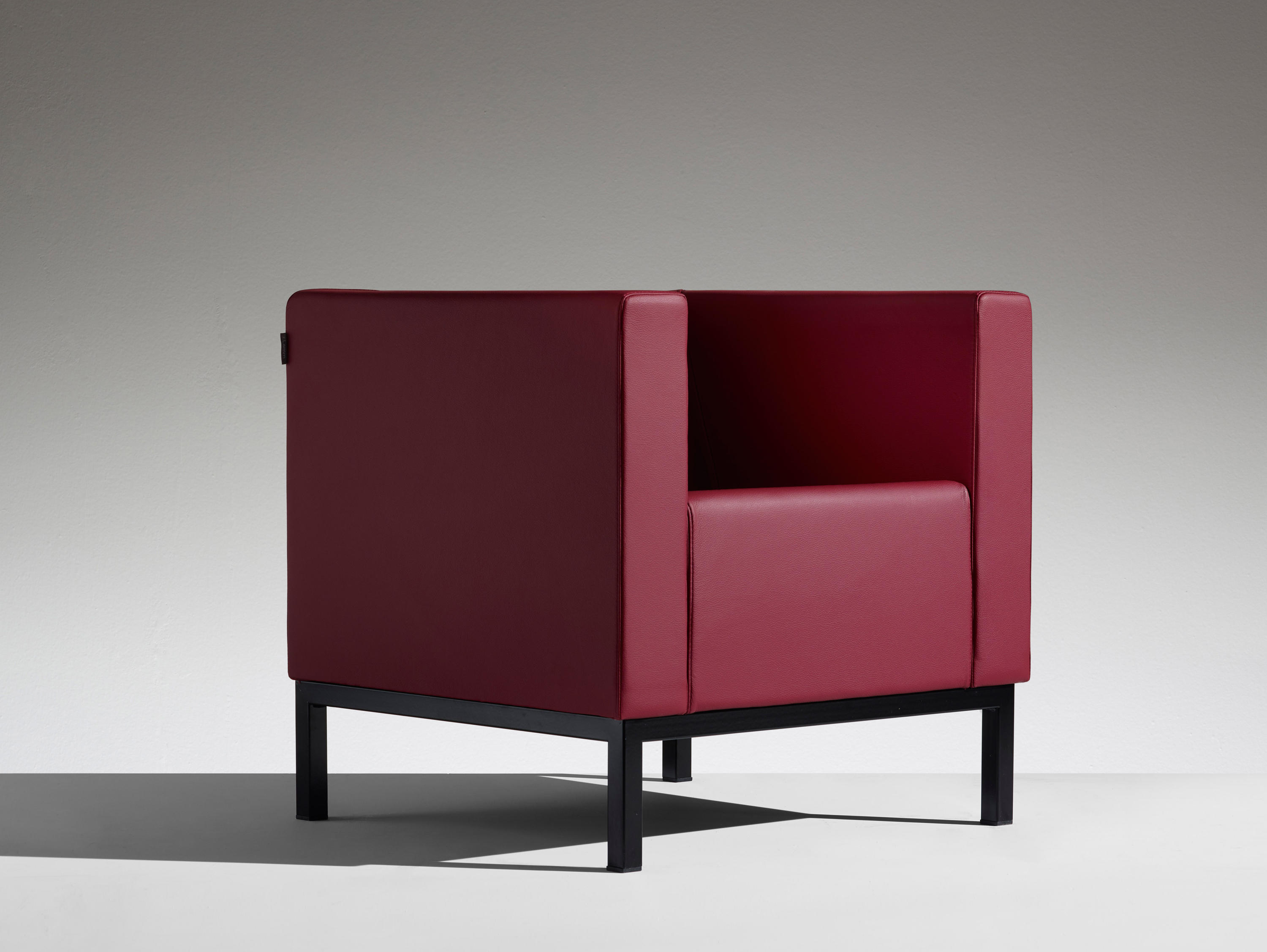 开云（中国） - 坐具|沙发|办公家具|设计师家具|Polo 沙发