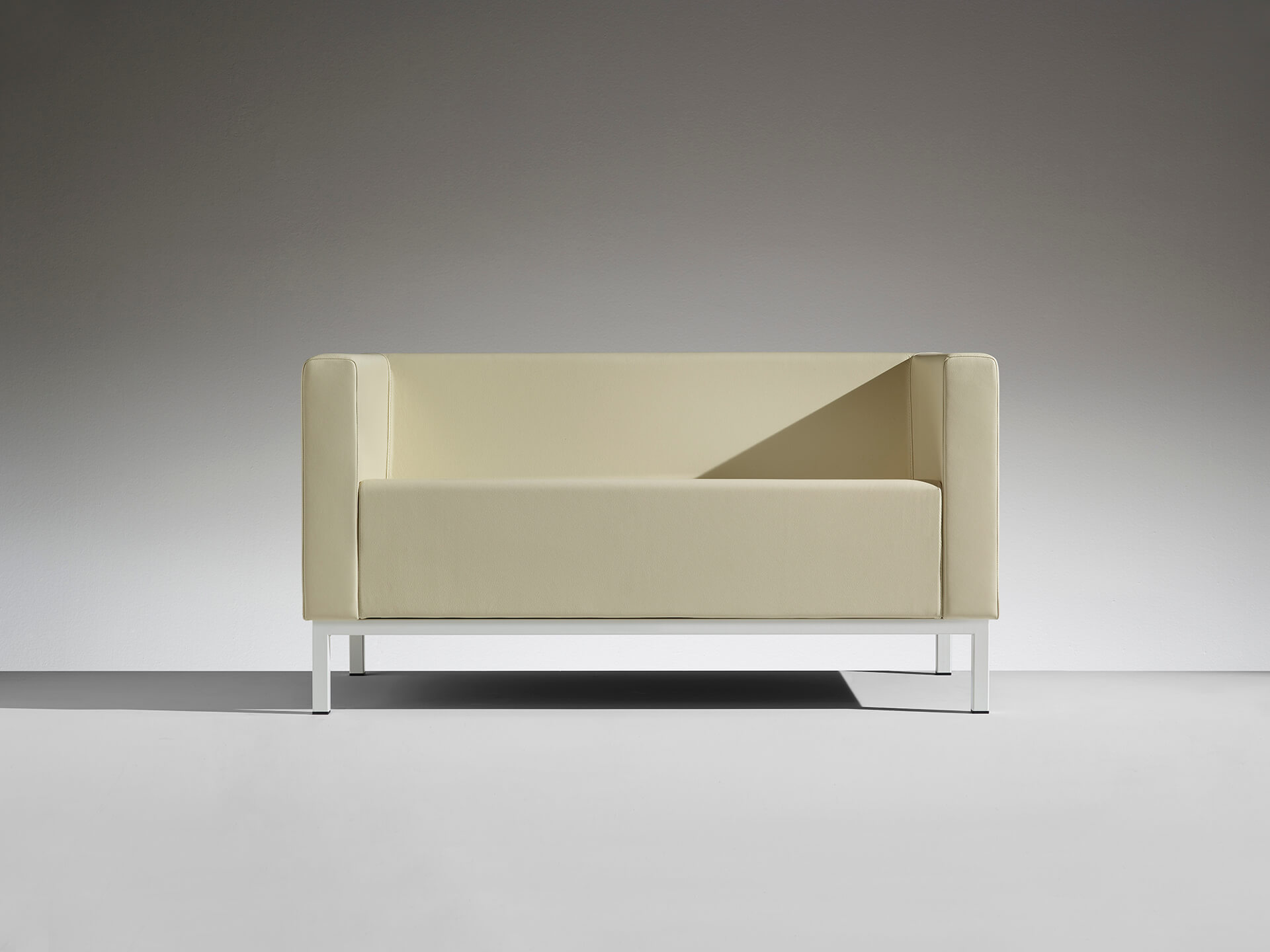 开云（中国） - 坐具|沙发|办公家具|设计师家具|Polo 沙发