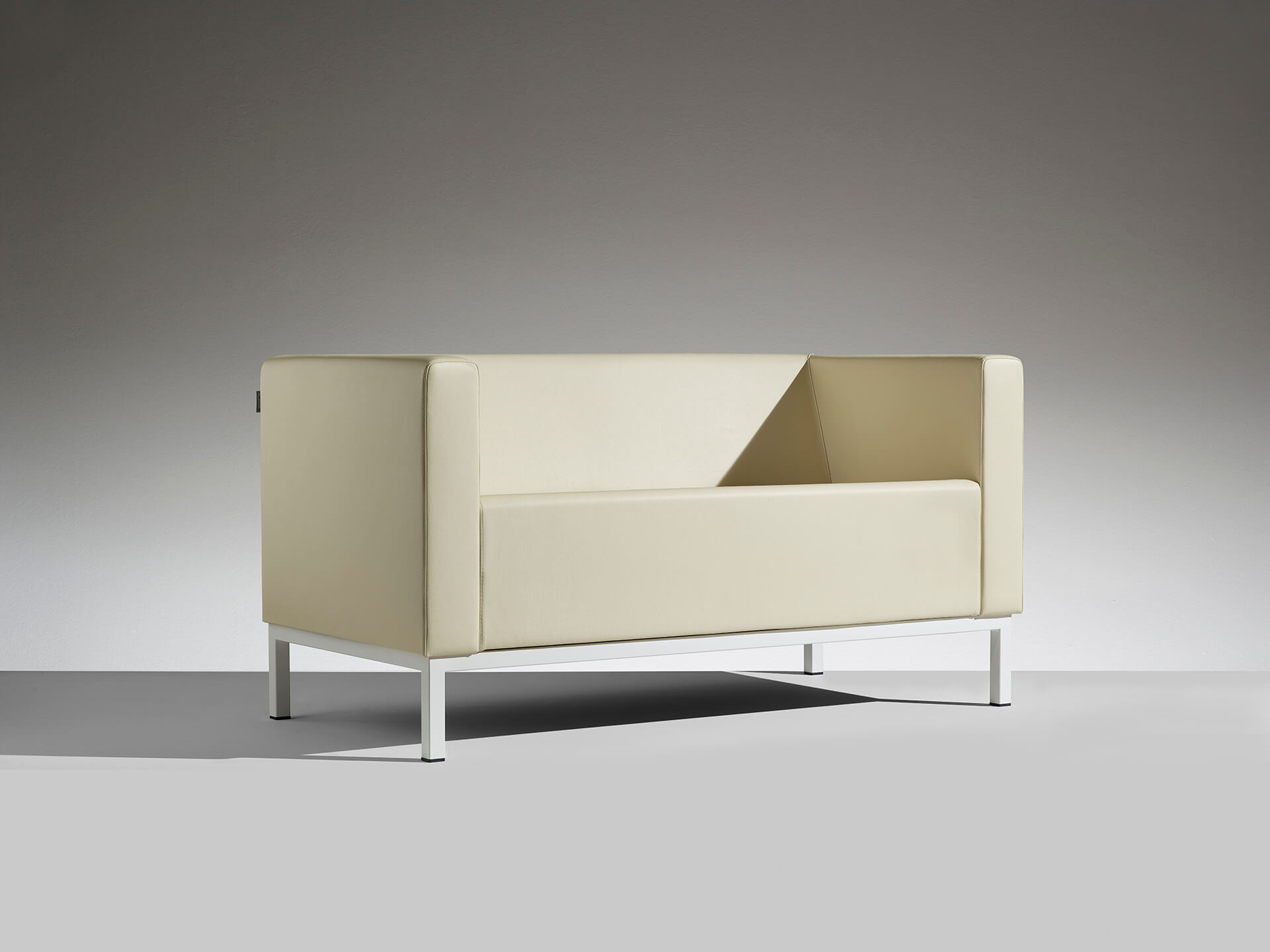 开云（中国） - 坐具|沙发|办公家具|设计师家具|Polo 沙发