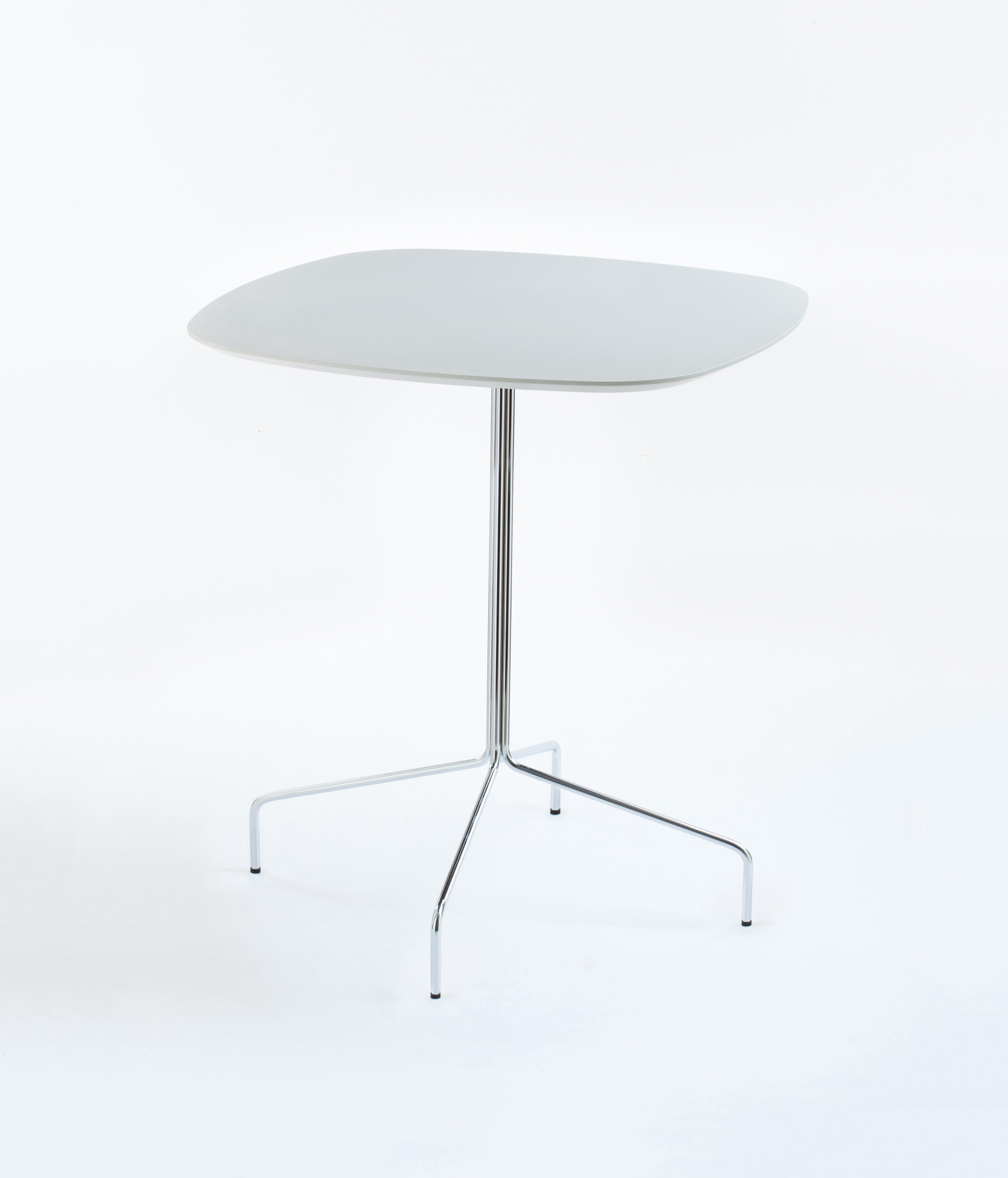 开云（中国） - 桌几|咖啡桌|办公家具|设计师家具|Lucky Table 咖啡桌