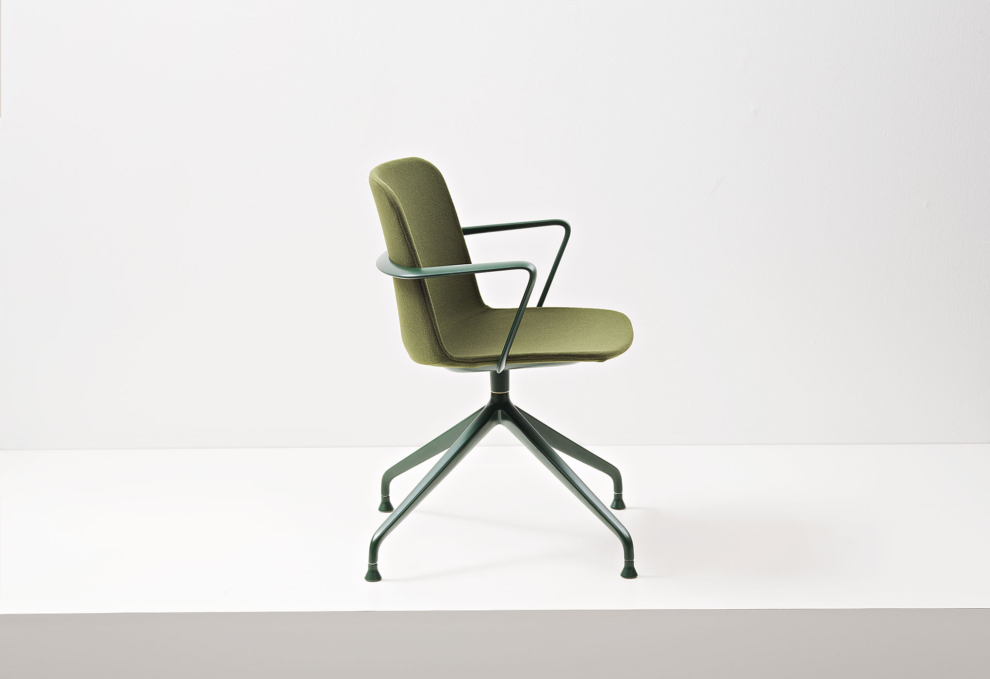 开云（中国） - 坐具|办公椅|办公家具|设计师家具|Appia Work 洽谈椅/办公椅