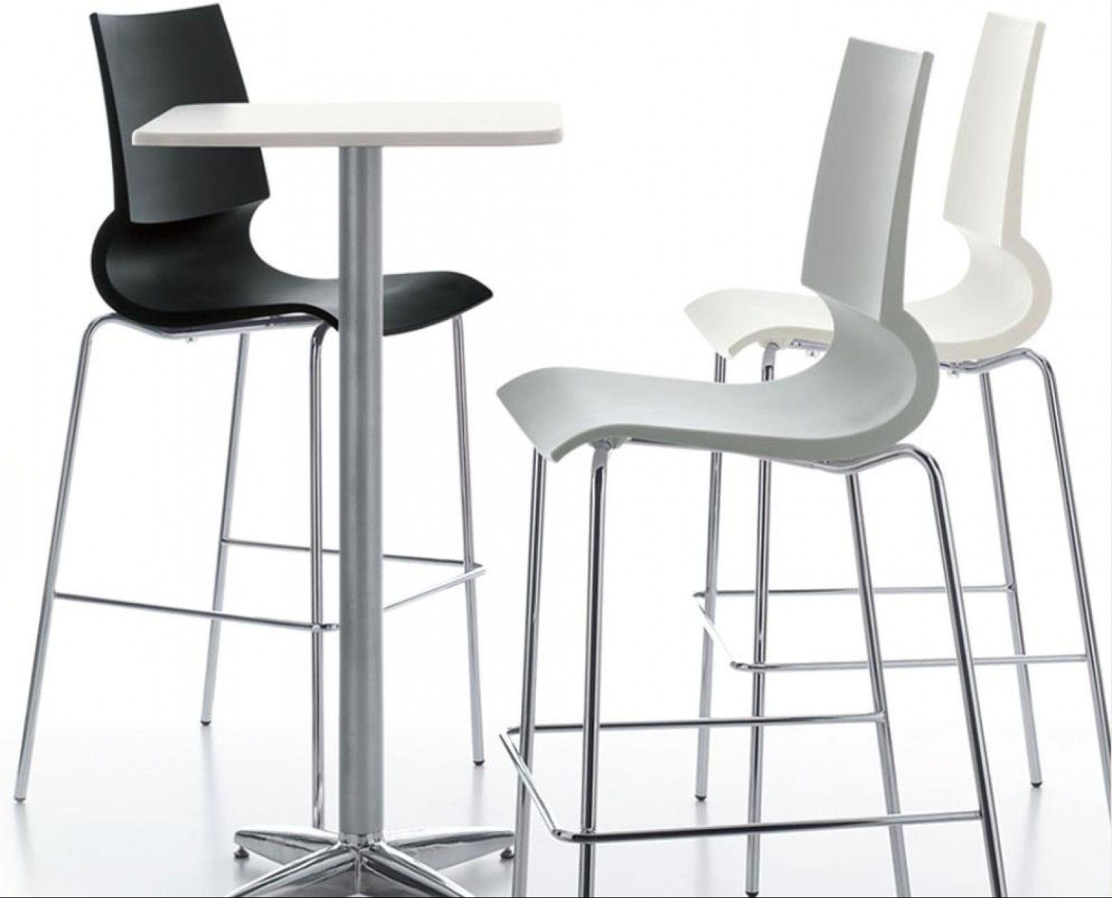 开云（中国） - 坐具|休闲椅|办公家具|设计师家具|Ricciolina 洽谈椅/办公椅