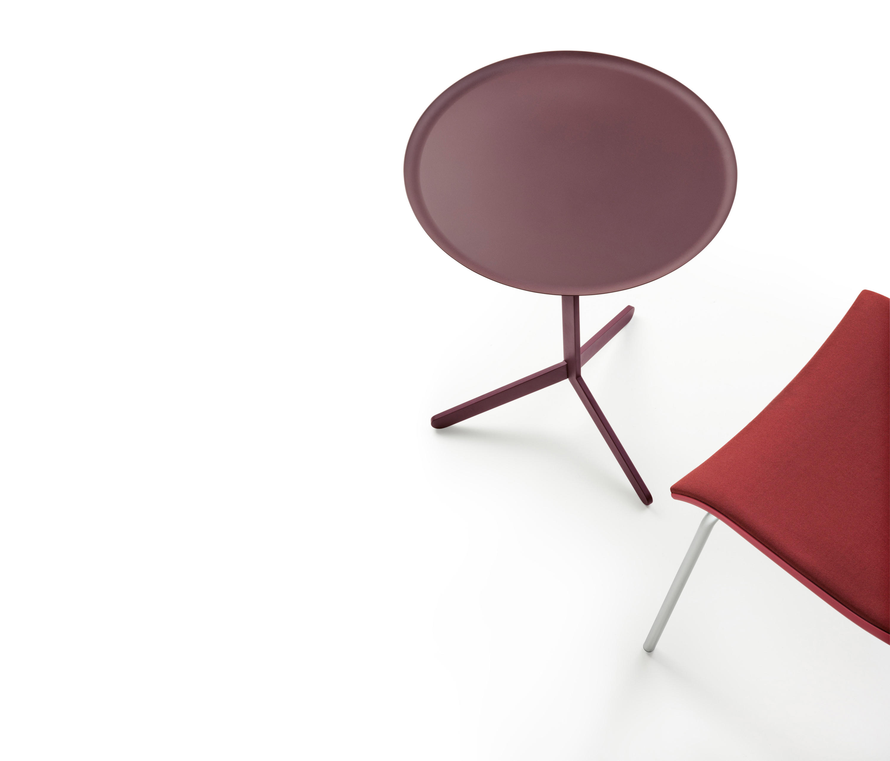 开云（中国） - 桌几|茶几/边几|办公家具|设计师家具|Baba 咖啡桌/茶几