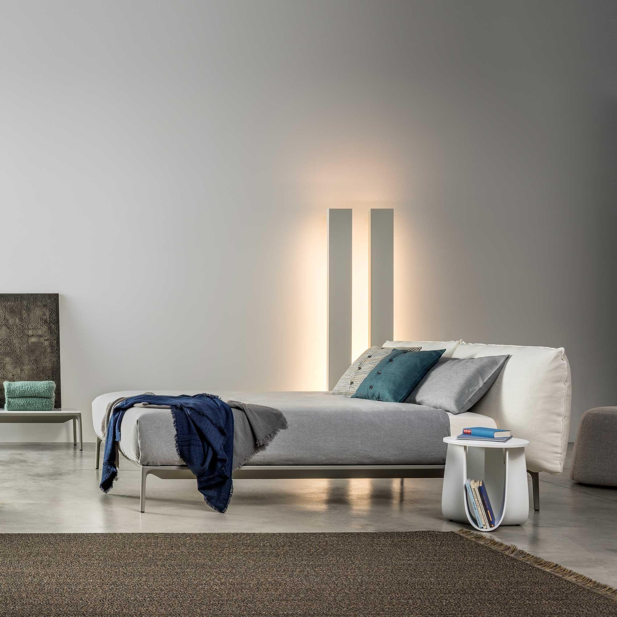 开云（中国） - 桌几|茶几/边几|办公家具|设计师家具|Polyurethane stool  茶几/角几