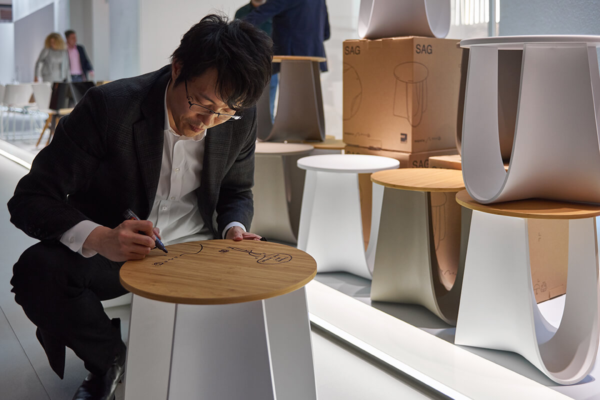 开云（中国） - 桌几|茶几/边几|办公家具|设计师家具|Polyurethane stool  茶几/角几