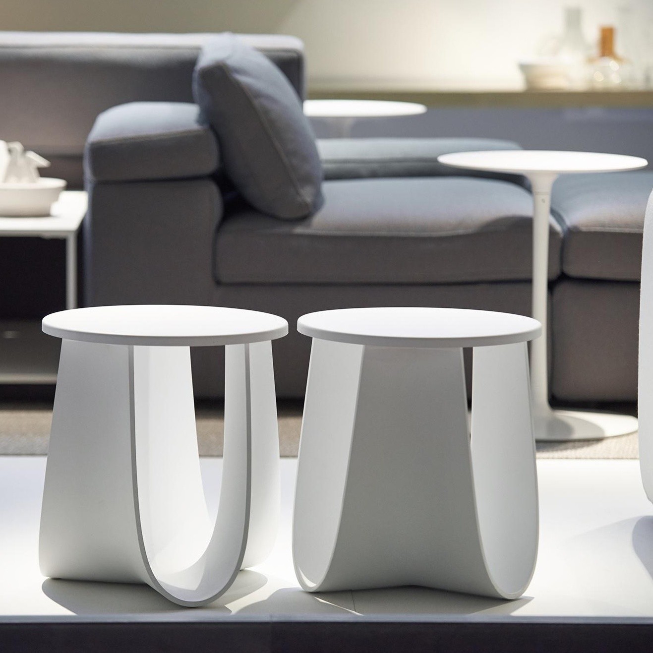 开云（中国） - 桌几|茶几/边几|办公家具|设计师家具|Polyurethane stool  茶几/角几