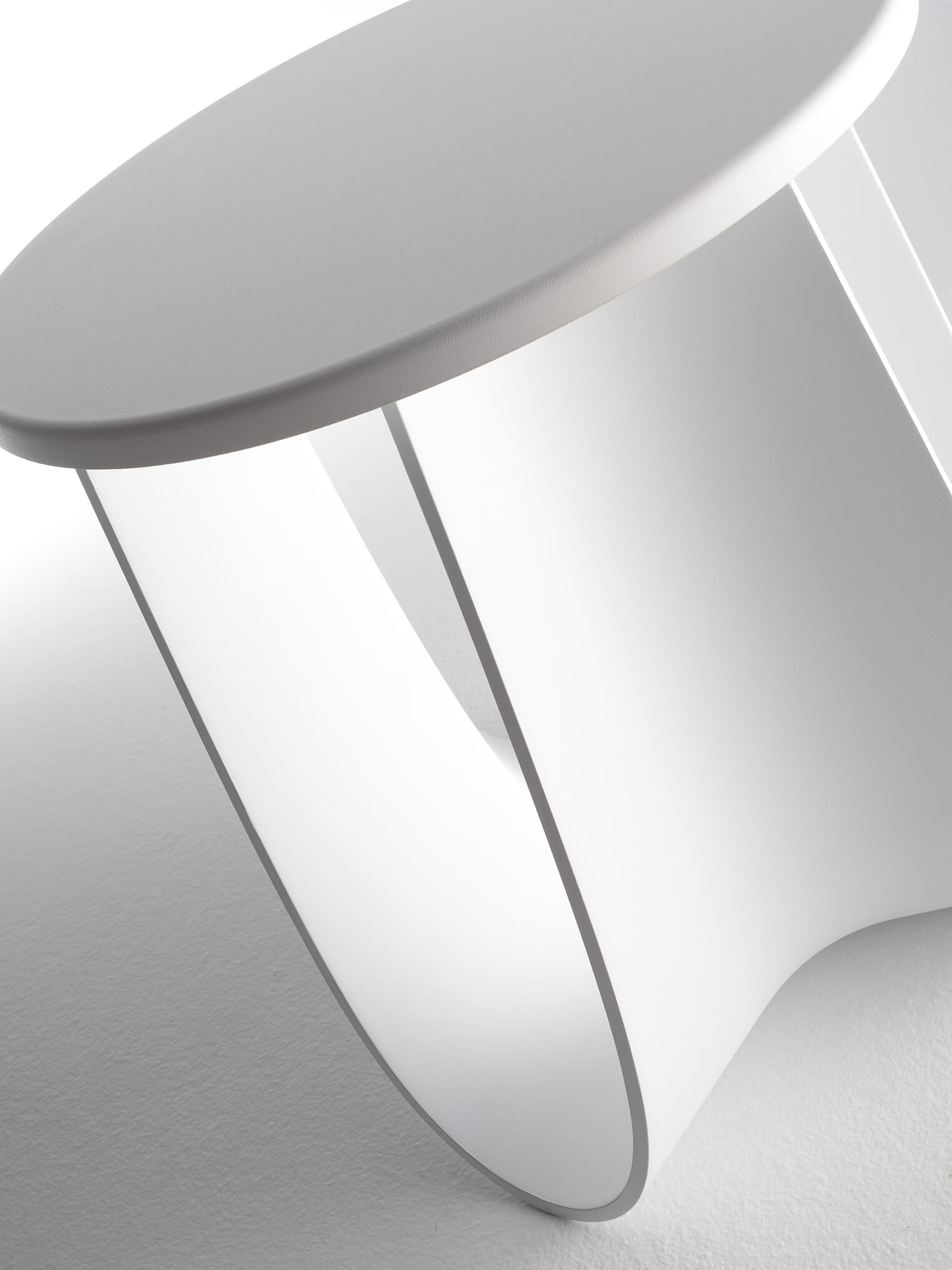 开云（中国） - 桌几|茶几/边几|办公家具|设计师家具|Polyurethane stool  茶几/角几