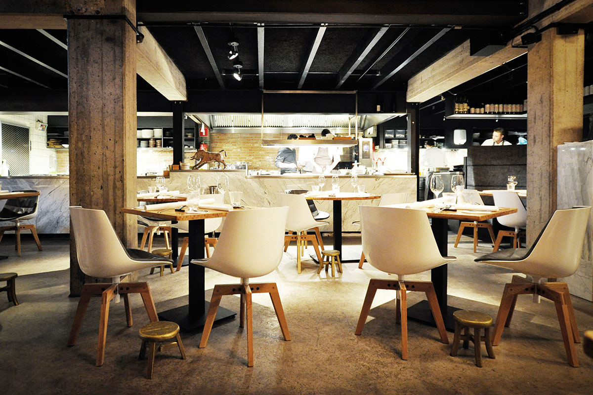 开云（中国） - 坐具|餐椅|办公家具|设计师家具|FLOW SLIM 洽谈椅/餐椅