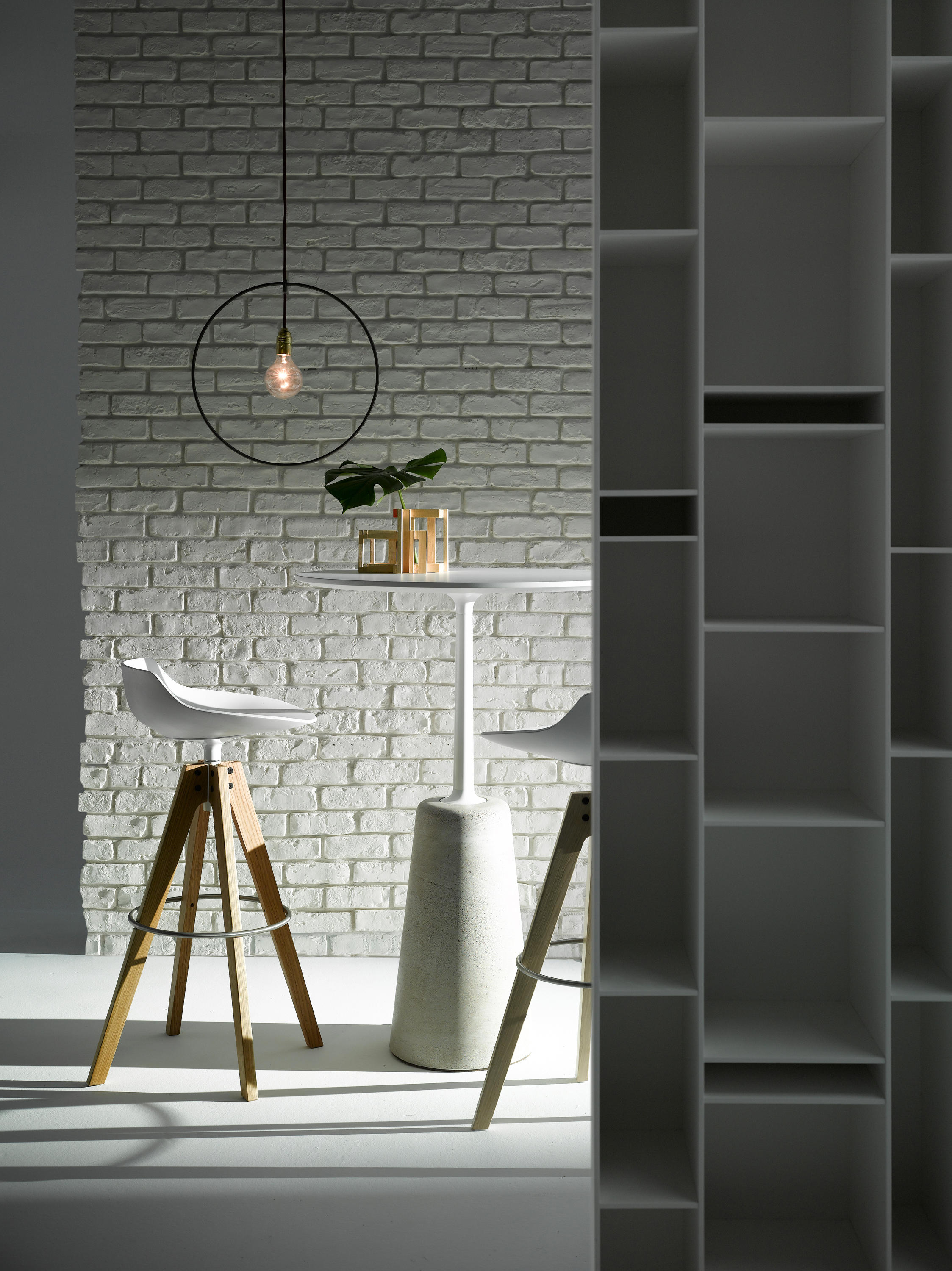 开云（中国） - 坐具|吧椅/凳子|办公家具|设计师家具|FLOW STOOL 吧椅