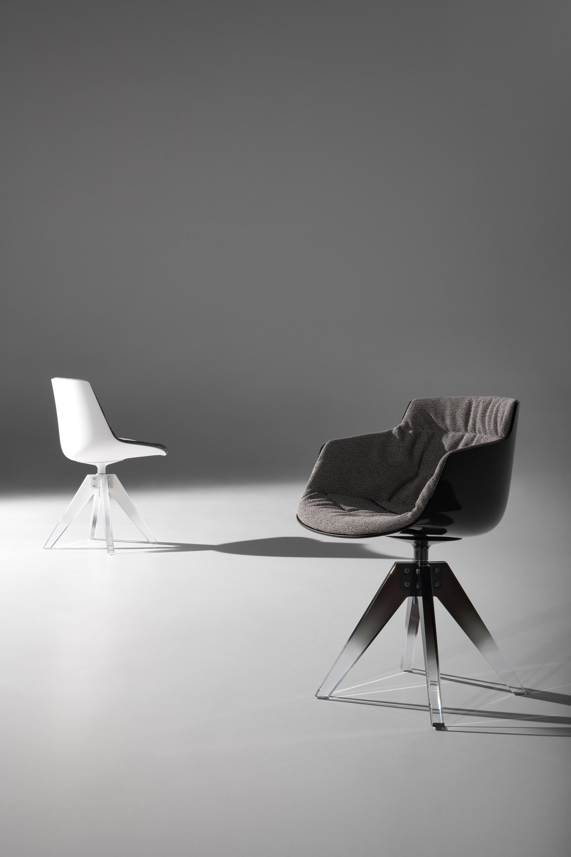 开云（中国） - 坐具|餐椅|办公家具|设计师家具|FLOW 10TH 洽谈椅/餐椅