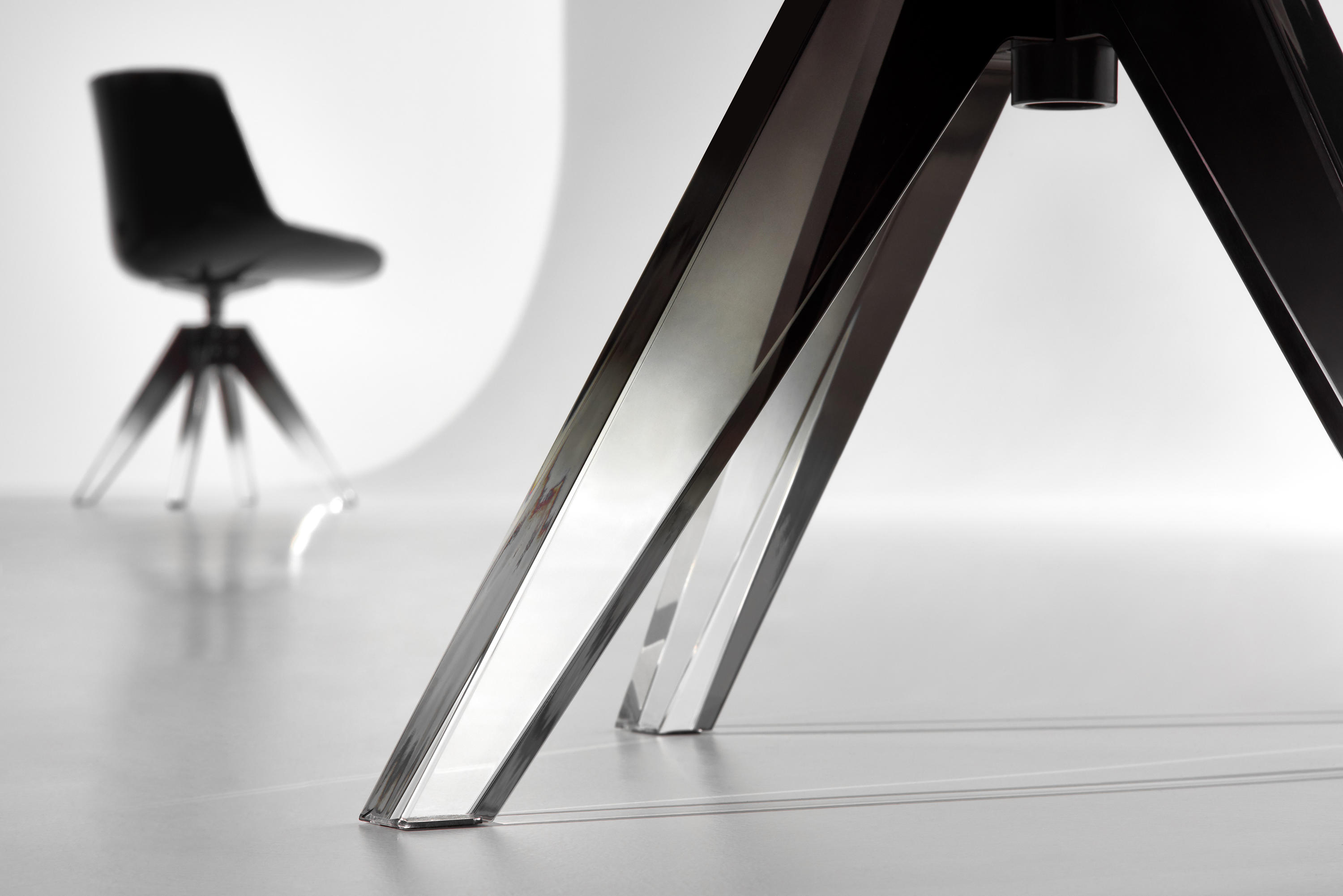 开云（中国） - 坐具|餐椅|办公家具|设计师家具|FLOW 10TH 洽谈椅/餐椅