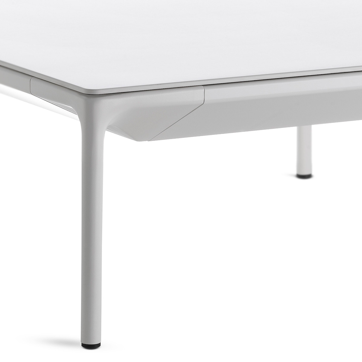 开云（中国） - 桌几|茶几/边几|办公家具|设计师家具|YALE 咖啡桌/茶几