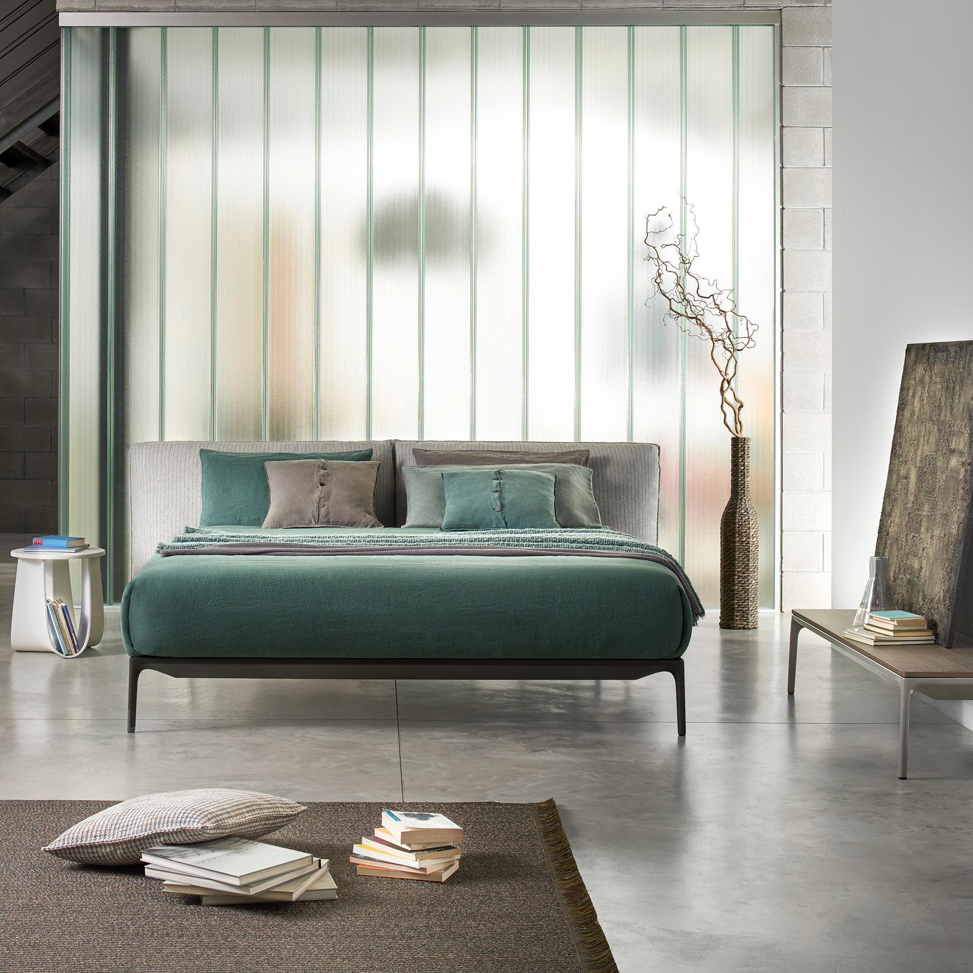 开云（中国） - 桌几|茶几/边几|办公家具|设计师家具|YALE 咖啡桌/茶几