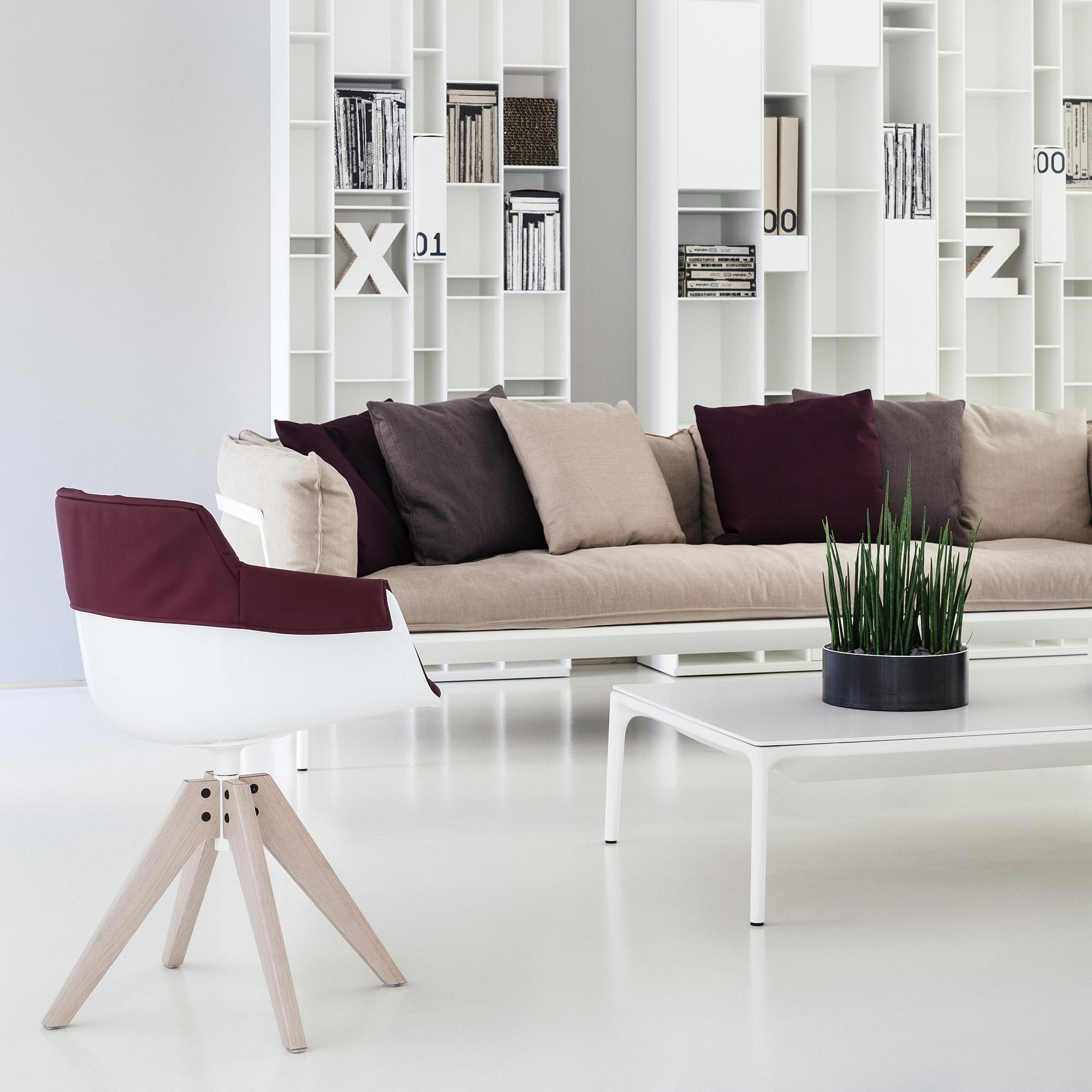 开云（中国） - 桌几|茶几/边几|办公家具|设计师家具|YALE 咖啡桌/茶几