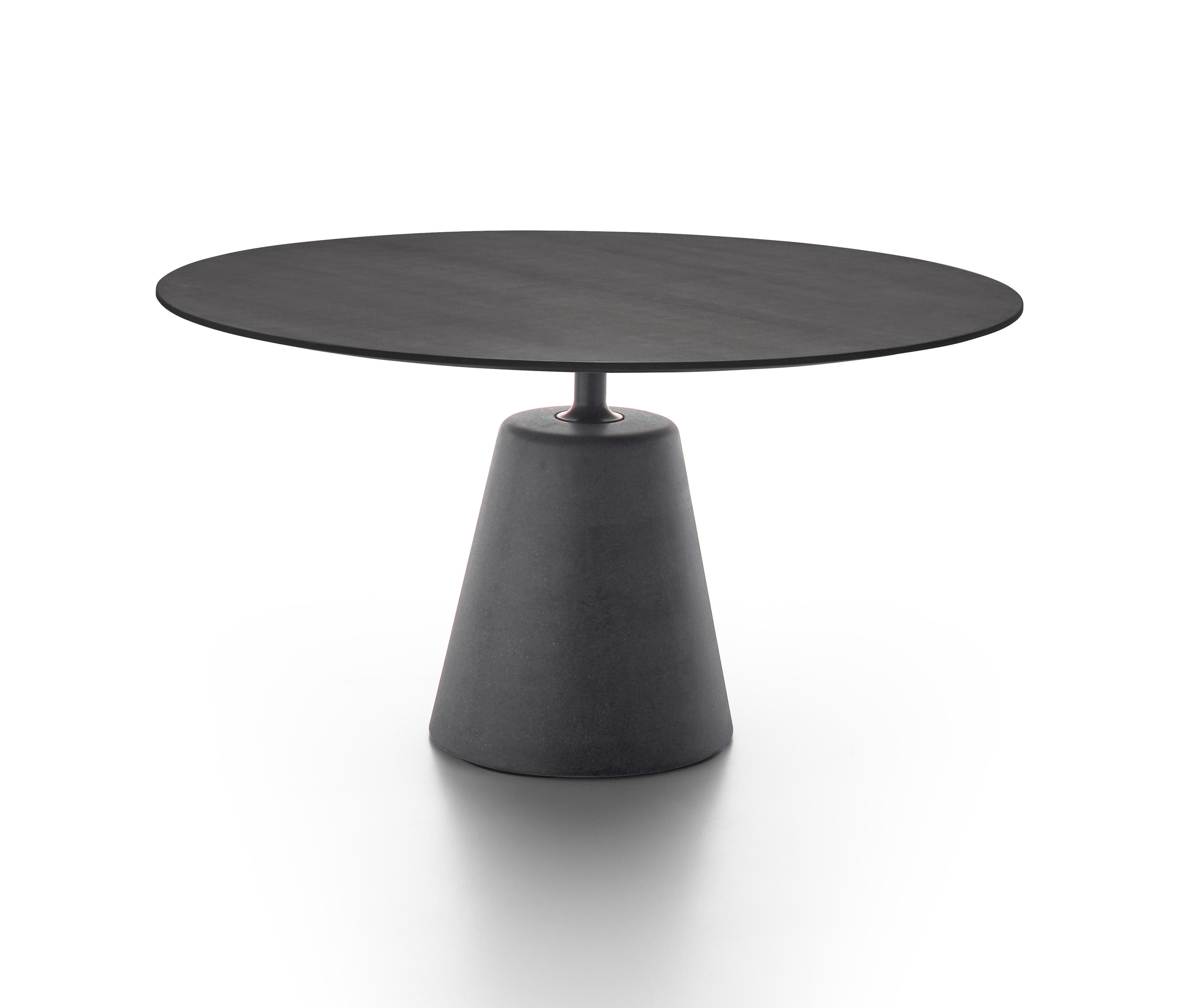 [开云（中国） - 桌几|餐桌|办公家具|设计师家具|ROCK TABLE 餐桌/咖啡桌]
