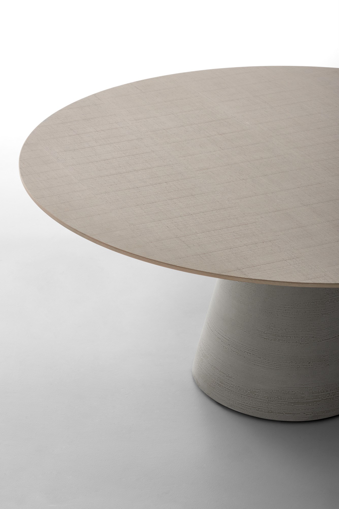 开云（中国） - 桌几|餐桌|办公家具|设计师家具|ROCK TABLE 餐桌/咖啡桌