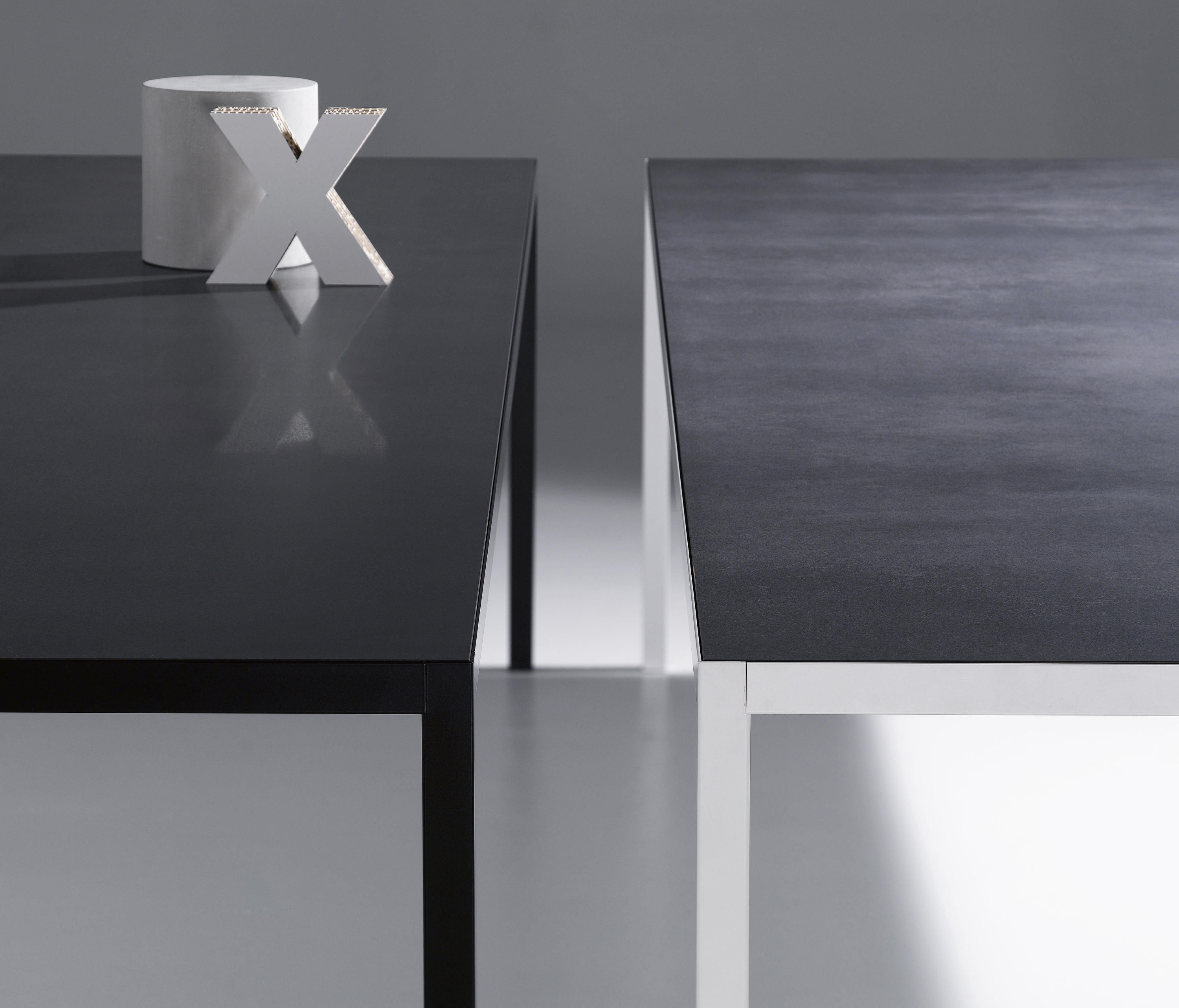 开云（中国） - 桌几|咖啡桌|办公家具|设计师家具|LIM 3.0 咖啡桌/茶几