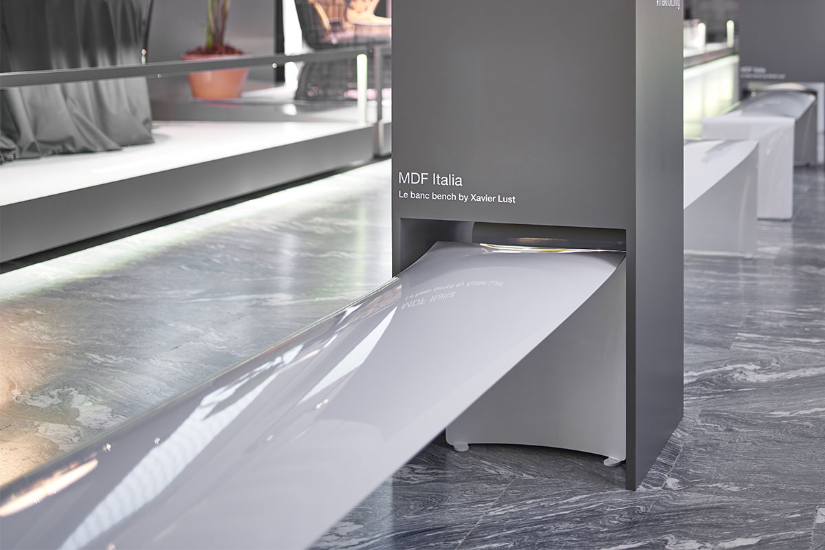 开云（中国） - 桌几|餐桌|办公家具|设计师家具|LA GRANDE TABLE 洽谈台/餐台