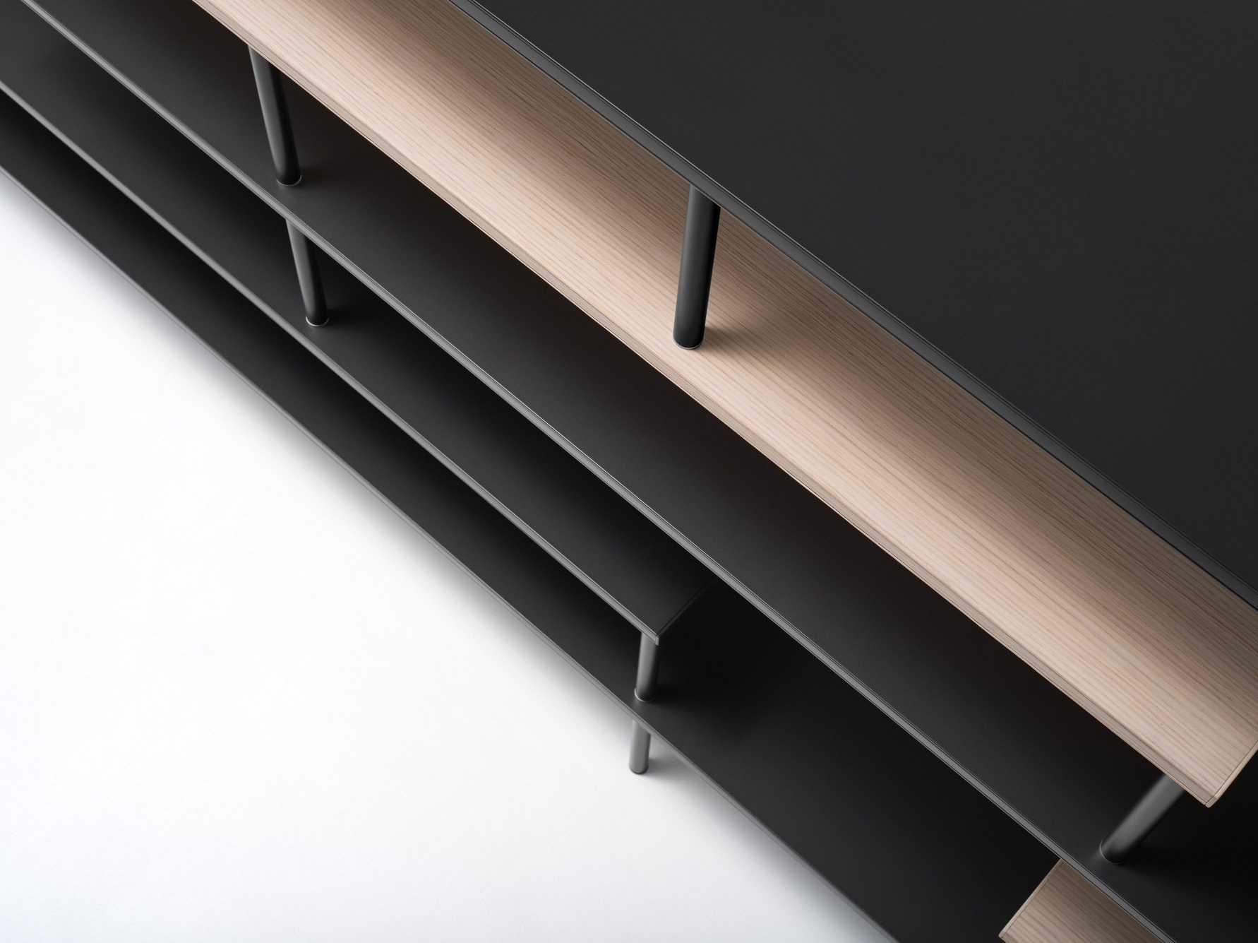 开云（中国） - 储物|装饰架|办公家具|设计师家具|SUPER POSITION 铝制书柜