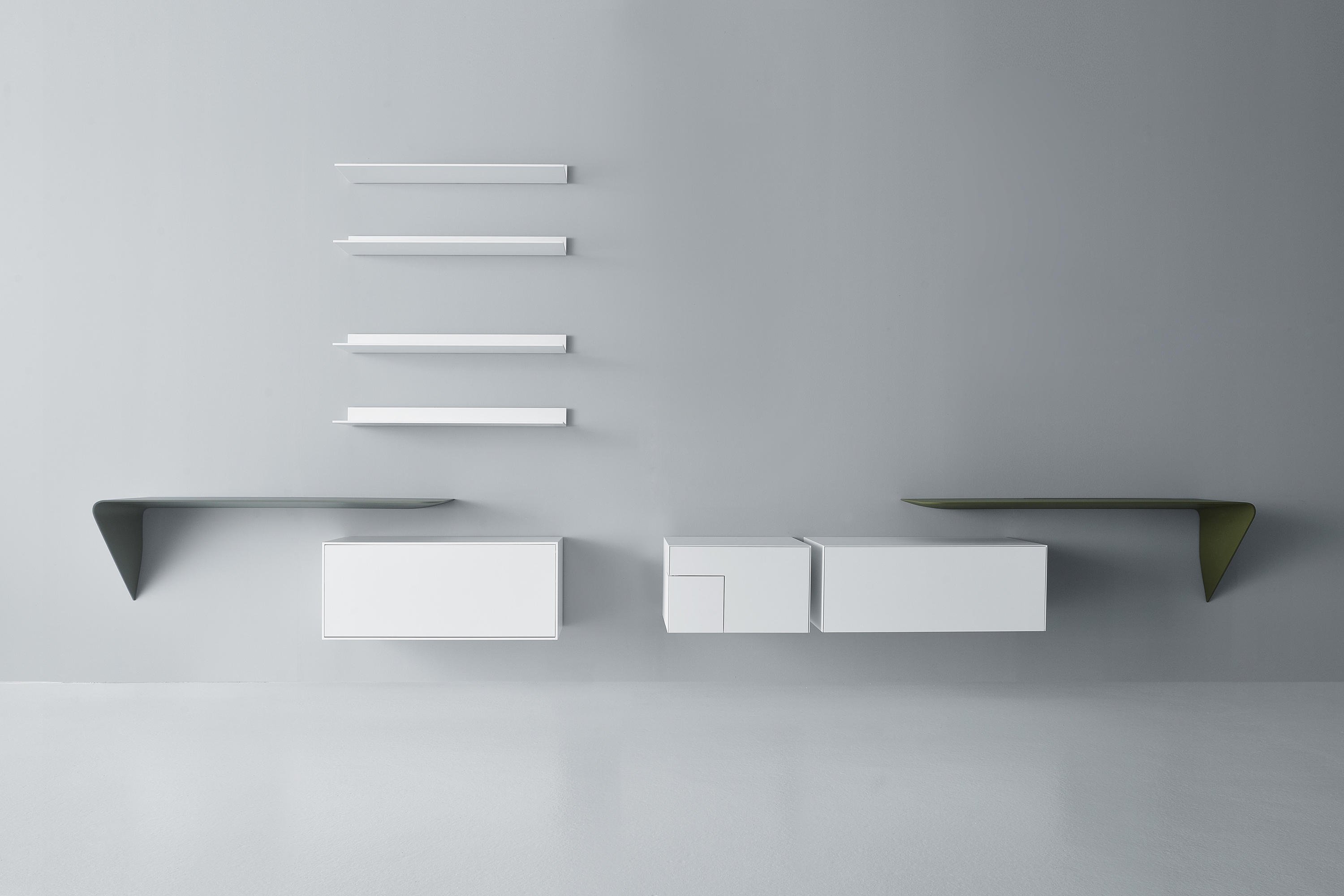 开云（中国） - 附件|装饰画/墙饰|办公家具|设计师家具|MAMBA 悬挂桌