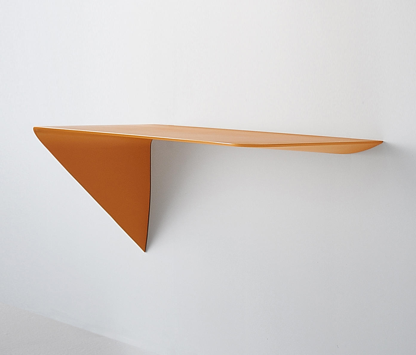 开云（中国） - 附件|装饰画/墙饰|办公家具|设计师家具|MAMBA 悬挂桌