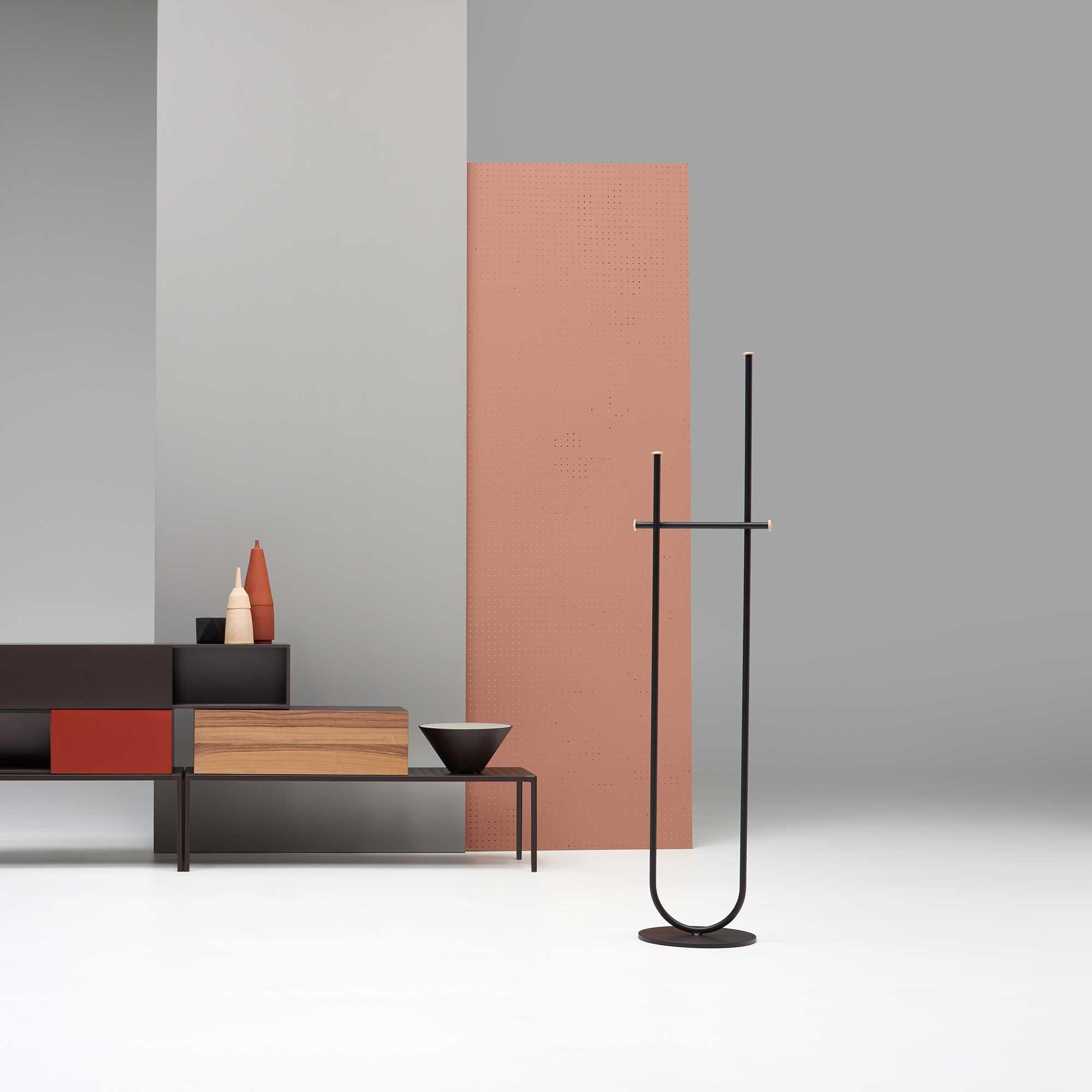 开云（中国） - 附件|衣帽架|办公家具|设计师家具|OMBRE 衣架