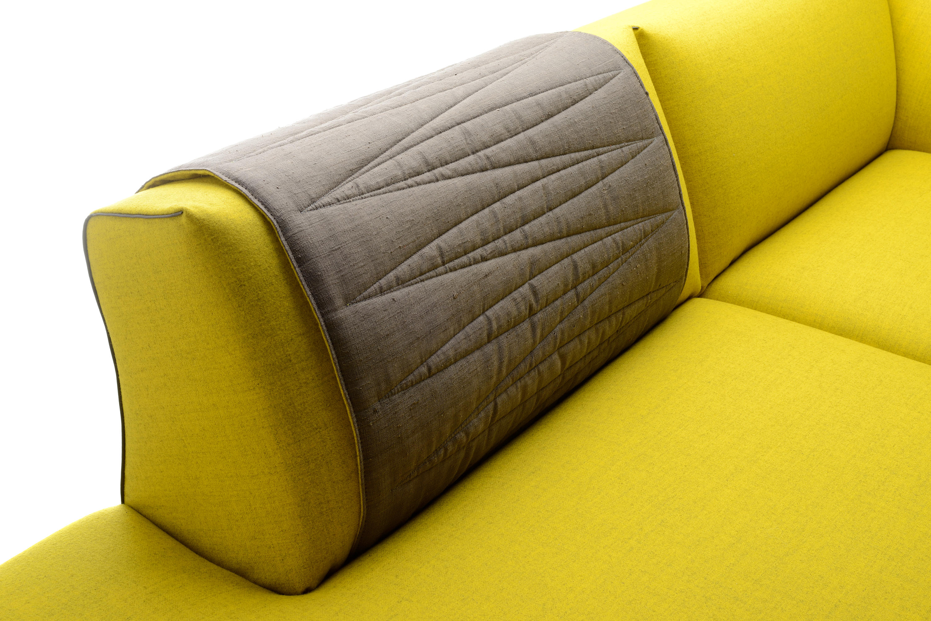 开云（中国） - 坐具|沙发|办公家具|设计师家具|THEA 沙发