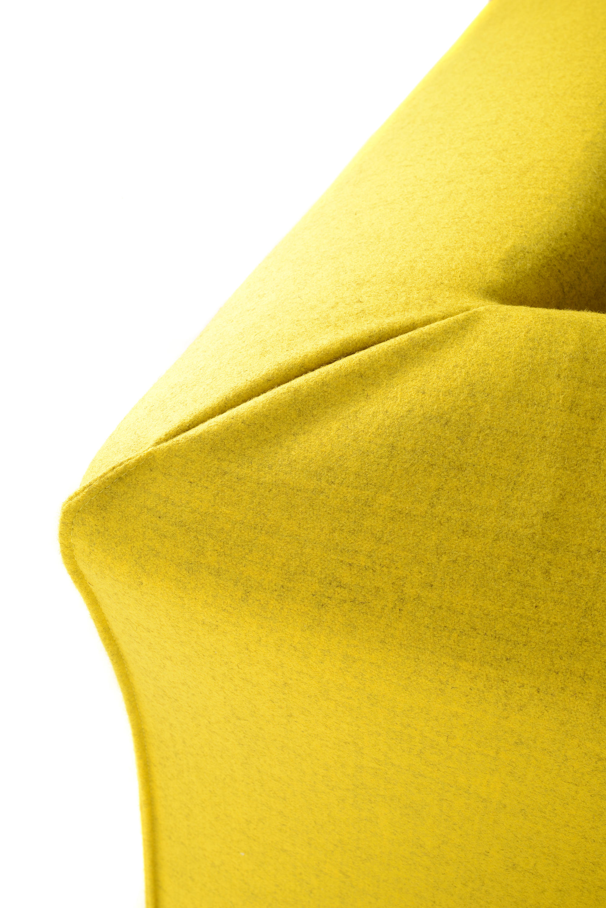 开云（中国） - 坐具|沙发|办公家具|设计师家具|THEA 沙发