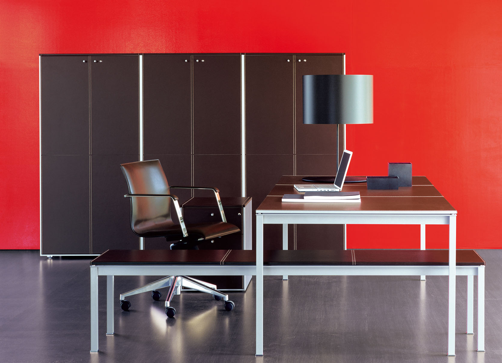 办公台|时尚大班台|办公家具|设计师家具|Corium 真皮