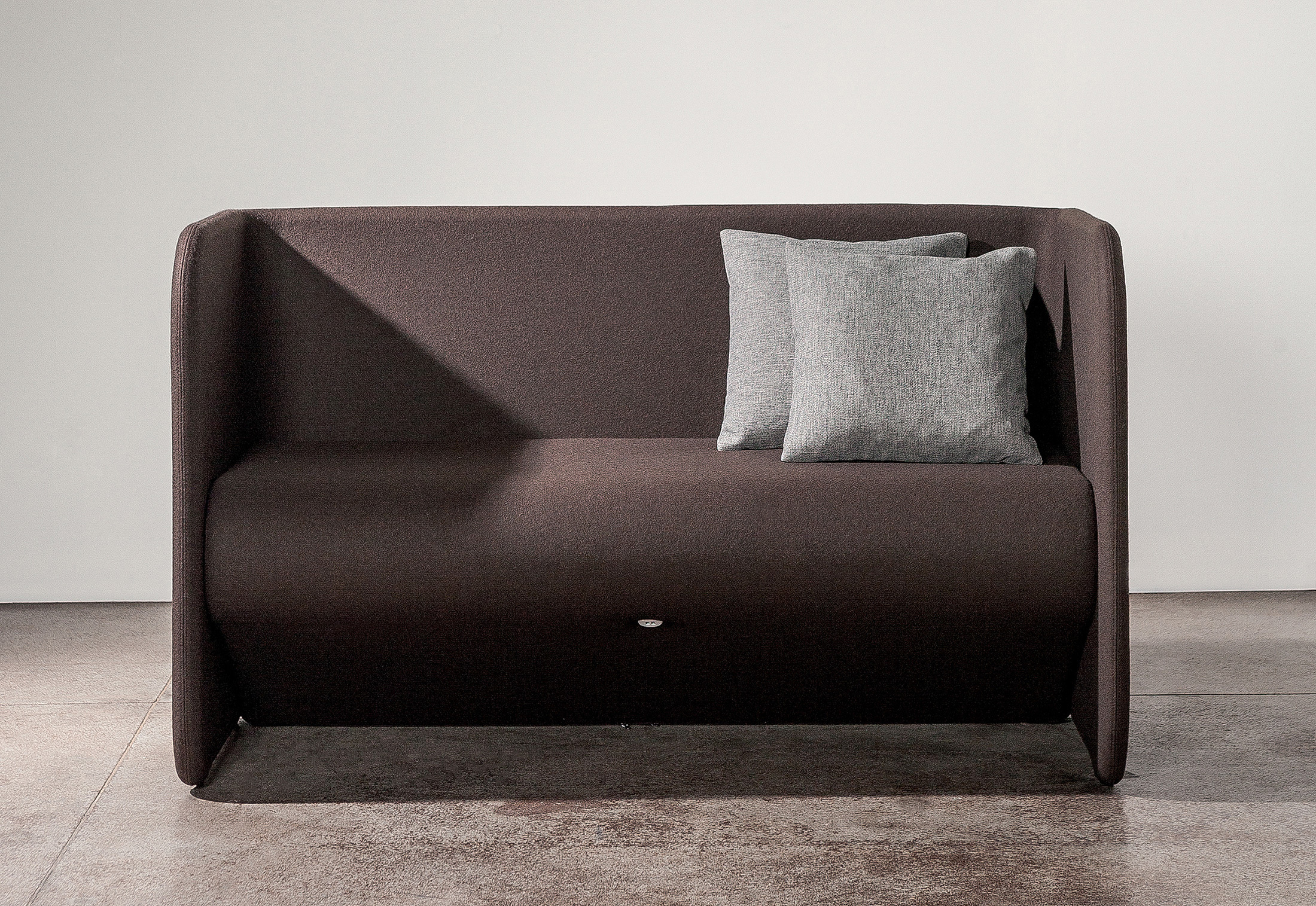 开云（中国） - 坐具|沙发|办公家具|设计师家具|Hug 多功能洽谈沙发