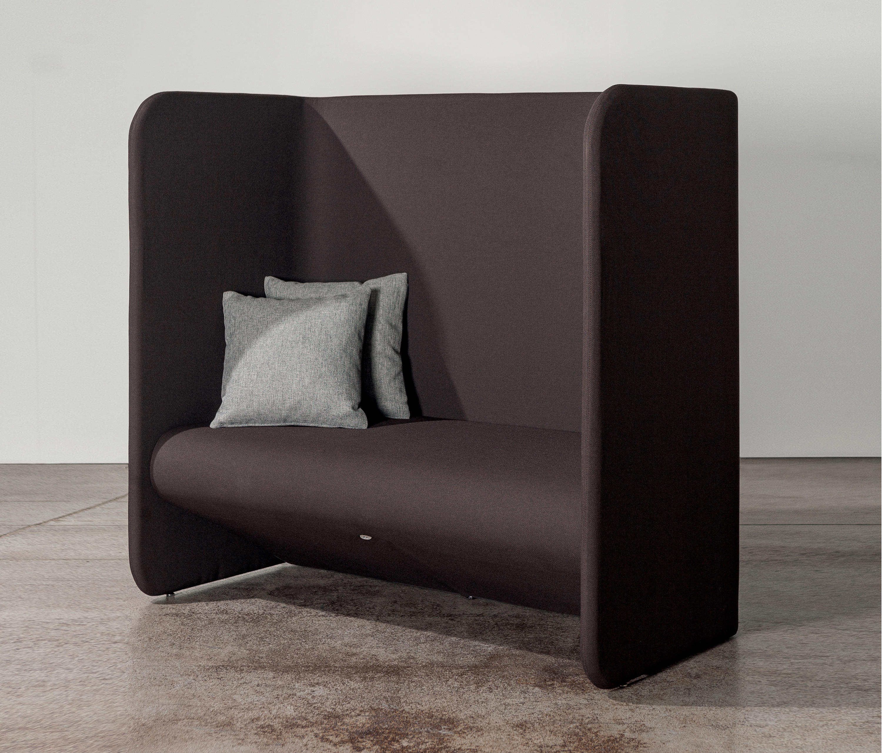 开云（中国） - 坐具|沙发|办公家具|设计师家具|Hug 多功能洽谈沙发