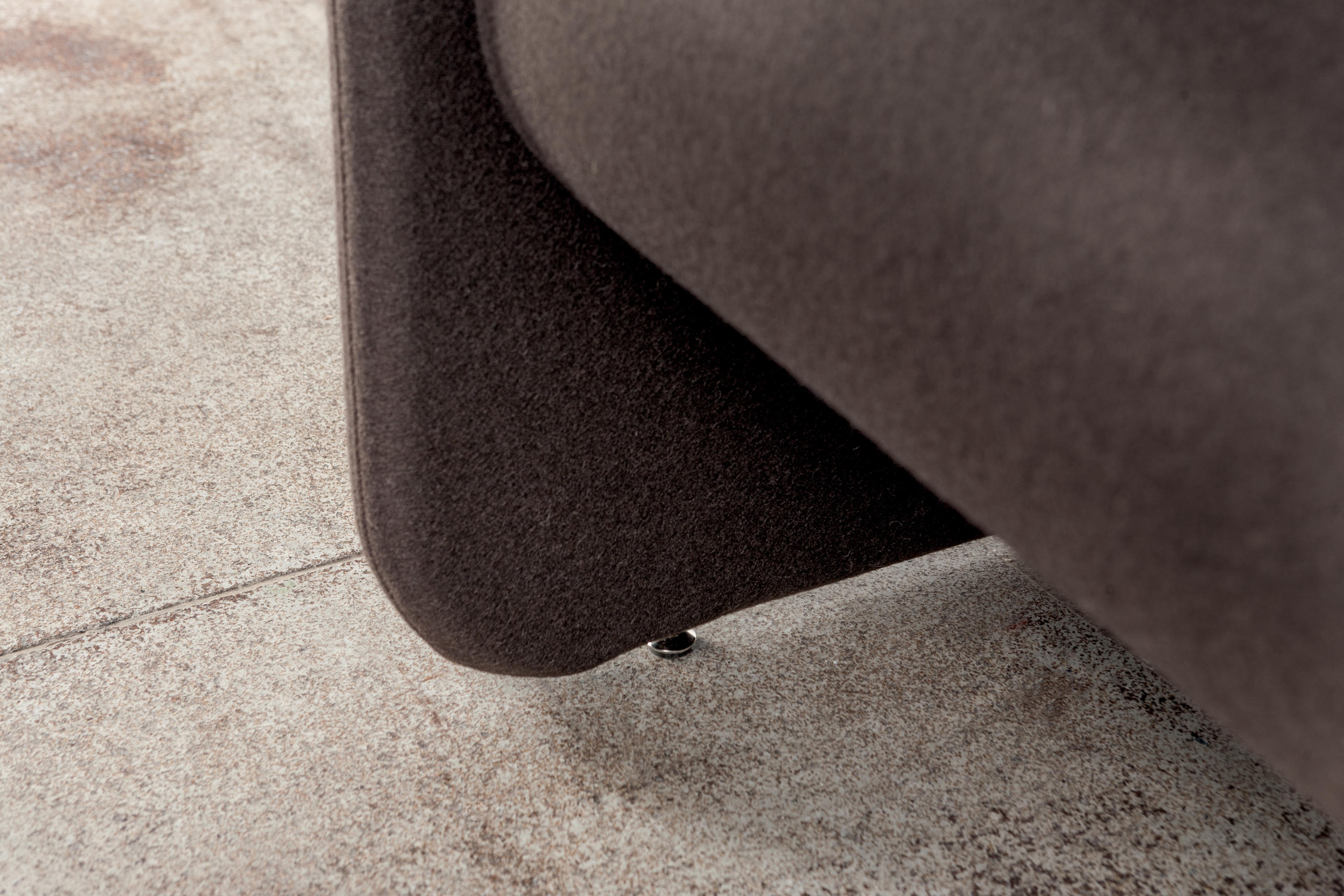 开云（中国） - 坐具|沙发|办公家具|设计师家具|Hug 多功能洽谈沙发