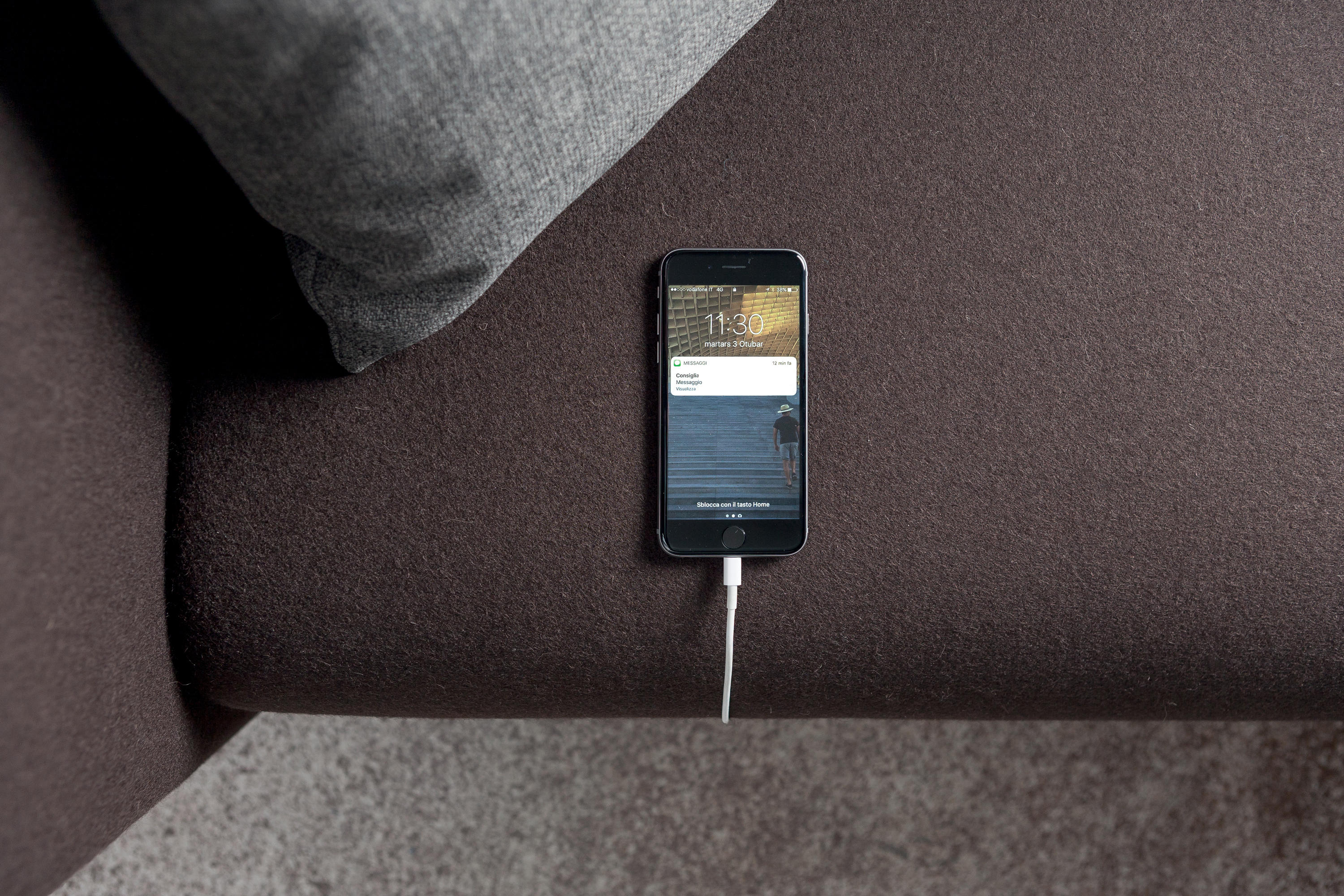 开云（中国） - 坐具|沙发|办公家具|设计师家具|Hug 多功能洽谈沙发