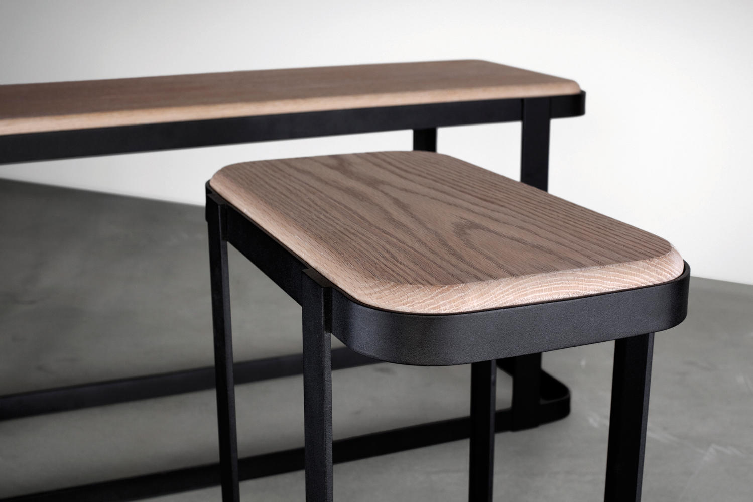 开云（中国） - 卧室|梳妆台/凳|办公家具|设计师家具|THE NARCISSIST 梳妆台