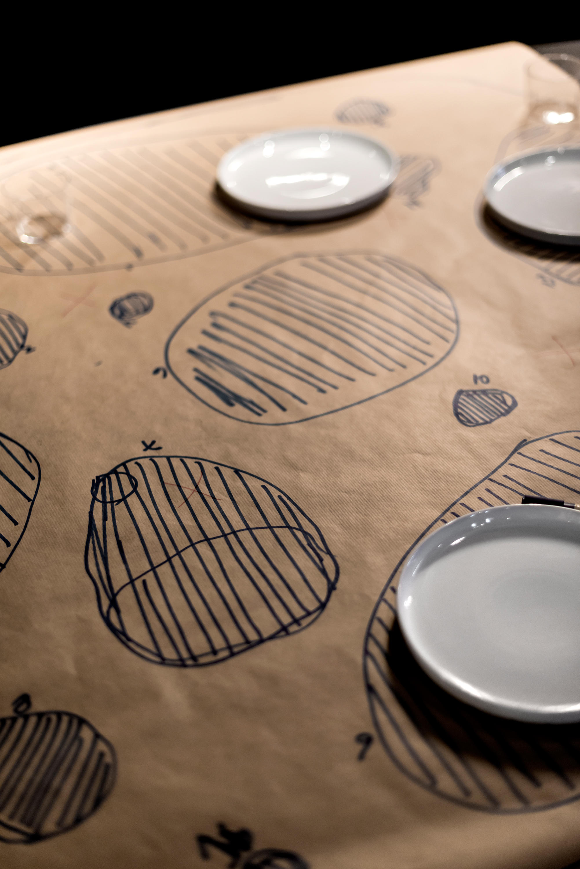 开云（中国） - 桌几|餐桌|办公家具|设计师家具|Aquario Table 餐台